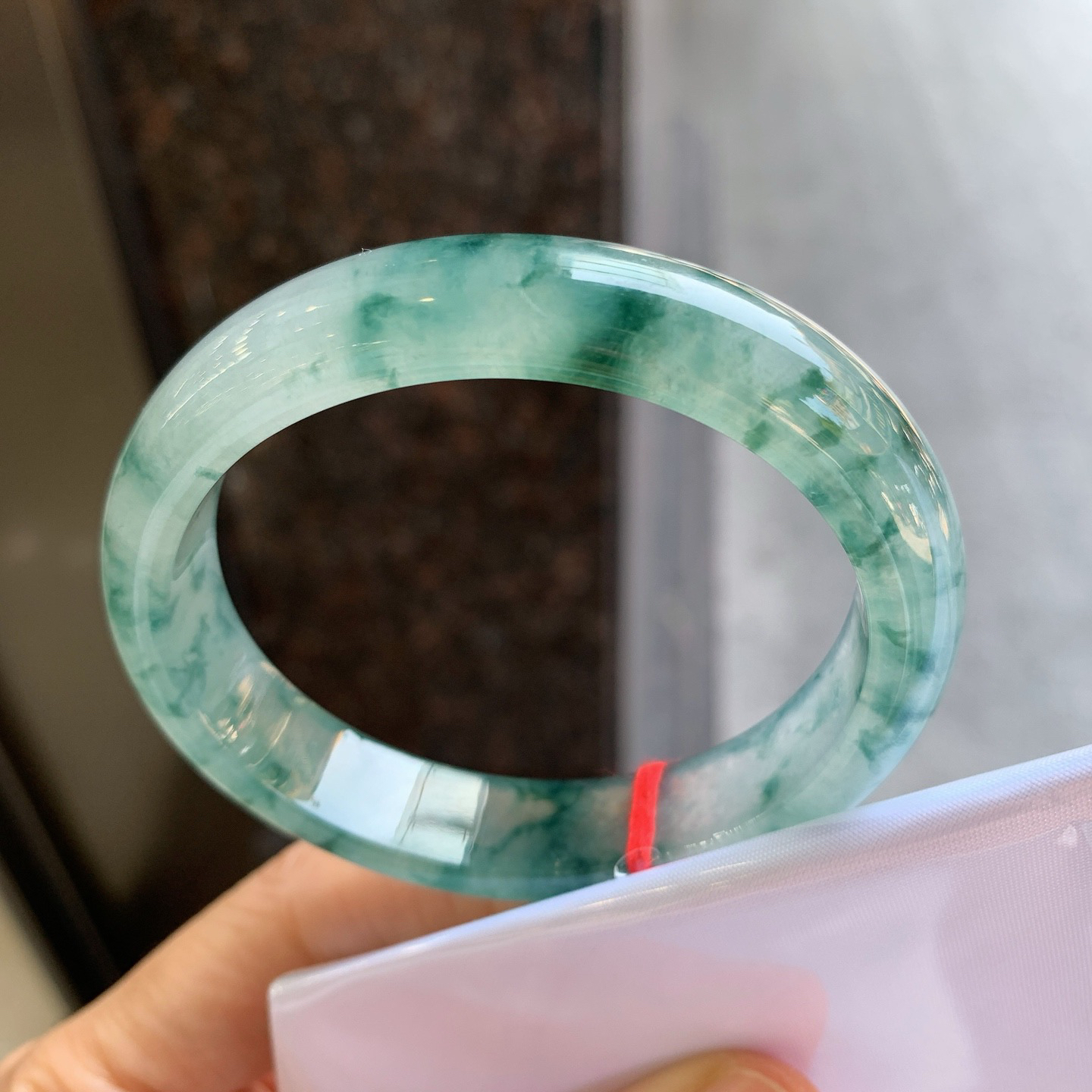 贵妃冰飘花 无瑕 尺寸：56.2/50/12.3/7.6  冰润