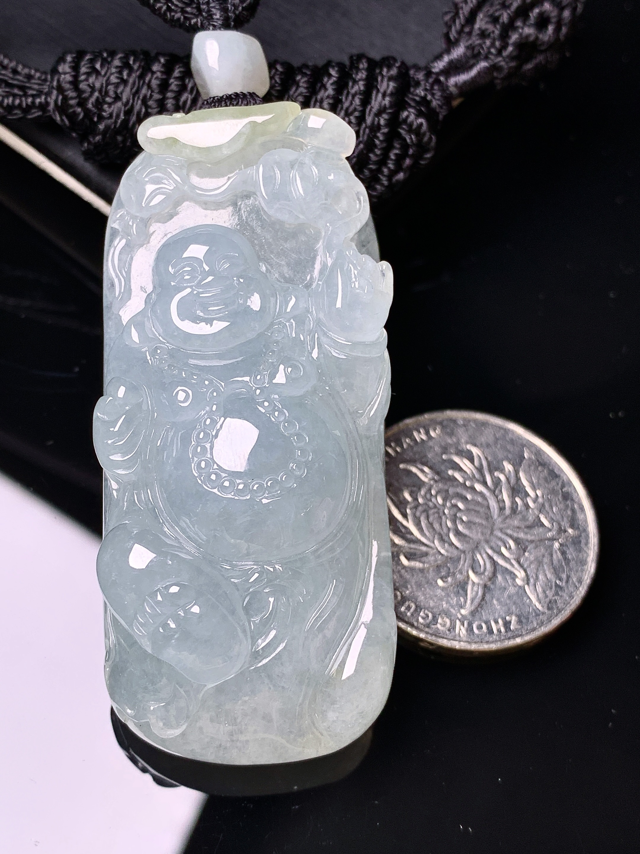 冰种逍遥佛公吊坠 玉质细腻 色泽艳丽清新 水润亮眼 整体尺寸55.8*24.8*14L1