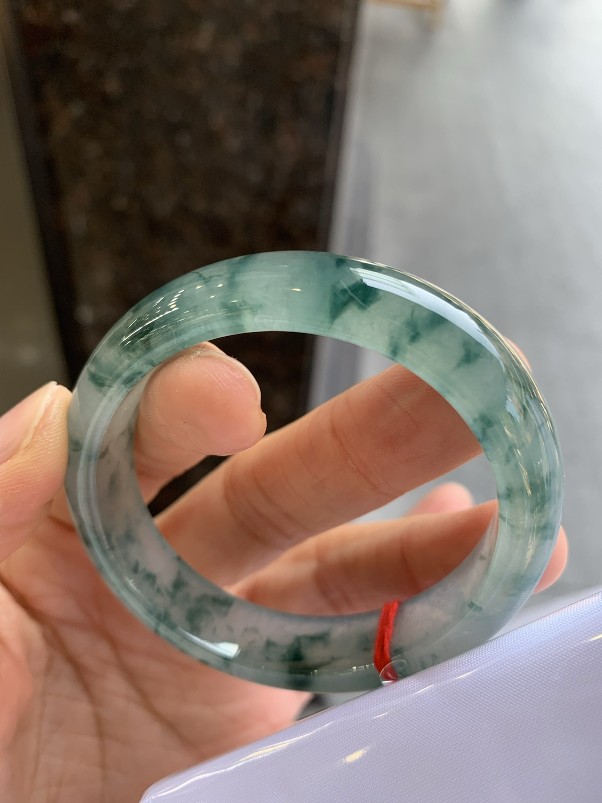 贵妃冰飘花 无瑕 尺寸：56.2/50/12.3/7.6  冰润