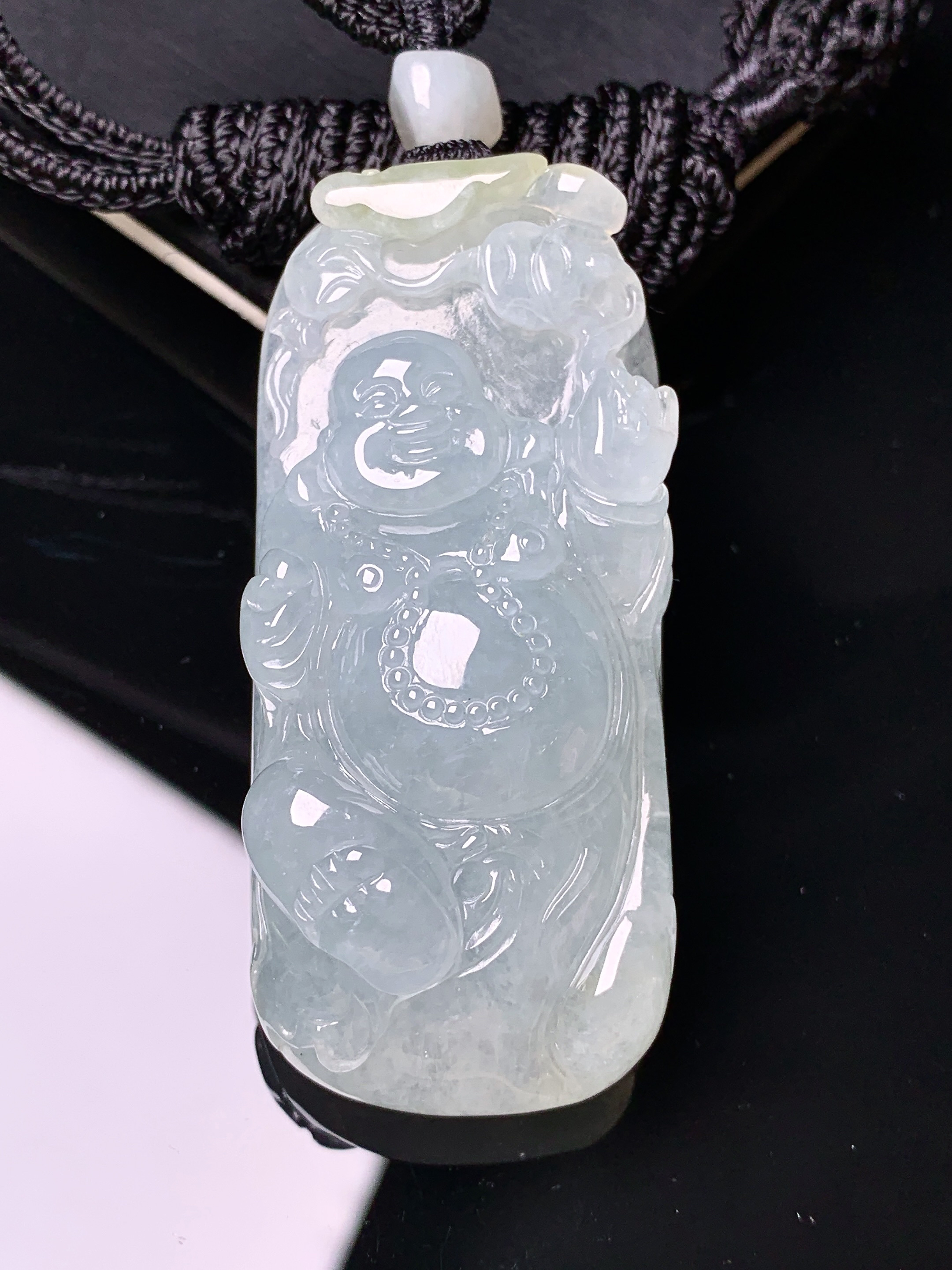 冰种逍遥佛公吊坠 玉质细腻 色泽艳丽清新 水润亮眼 整体尺寸55.8*24.8*14L1