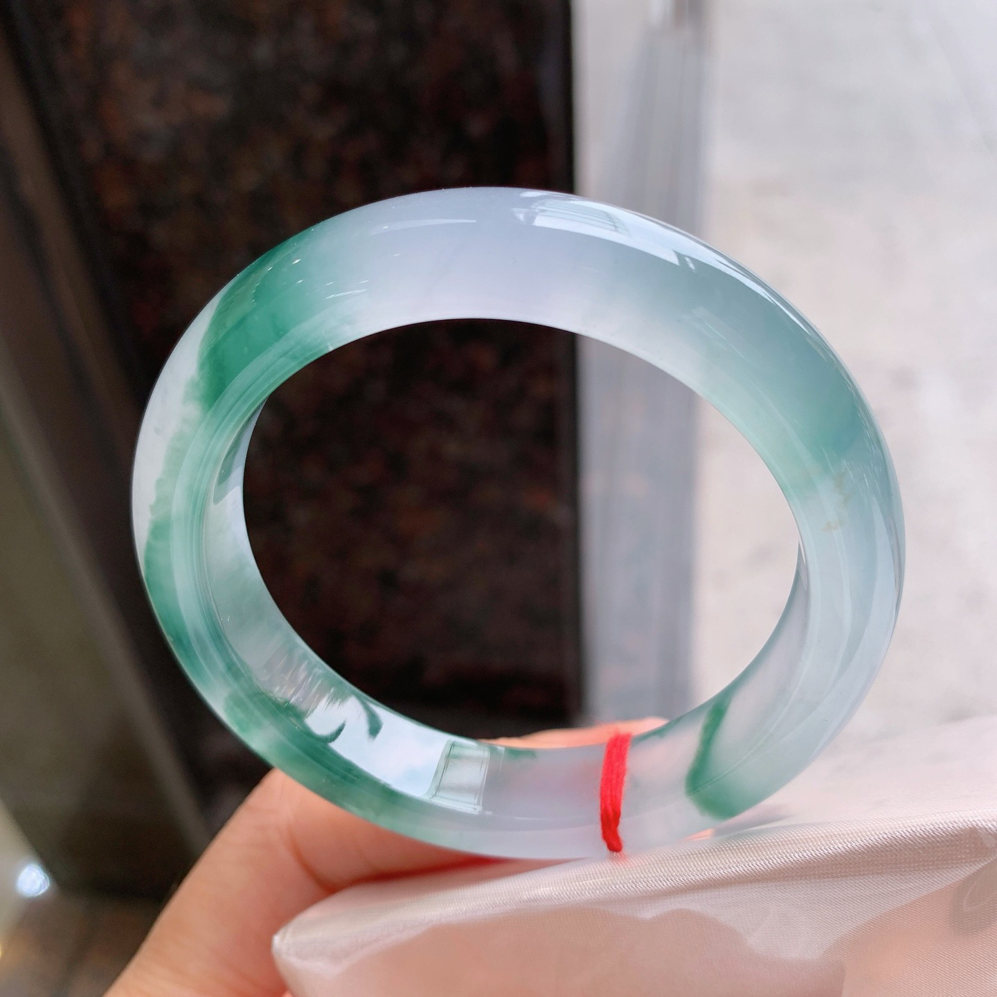 2#正圈高冰飘花 无瑕 尺寸：55/11.7/8.7 ！起荧光