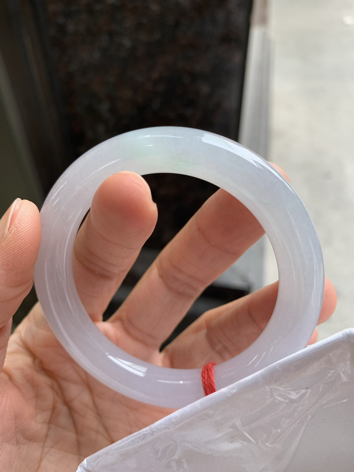 圆条冰飘绿 无瑕 尺寸：52/9.8  冰润