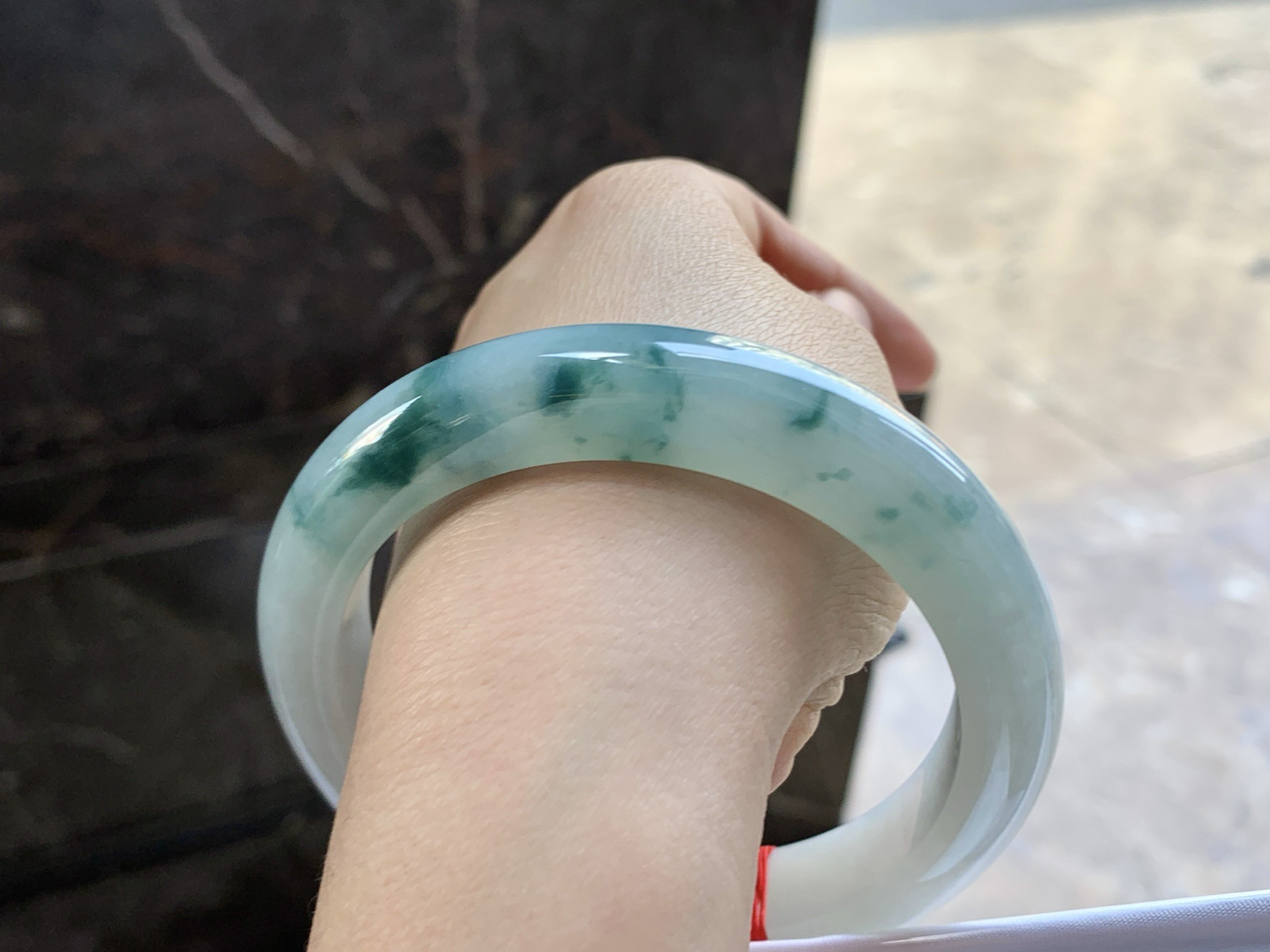 62-12.7-9.8

蓝花大圈手镯^_^飘花浓郁 鲜艳