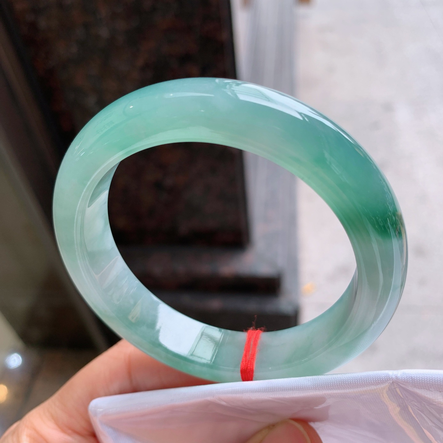 正圈冰飘花 无瑕 尺寸：56.6/12.7/9.9 版型好