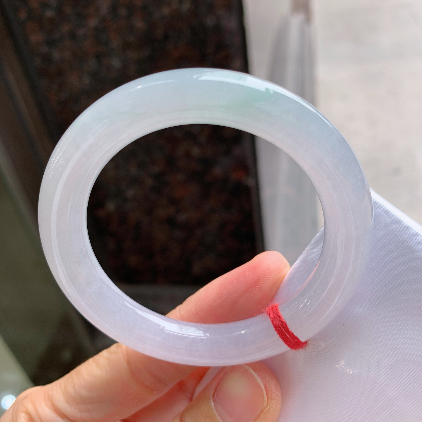 圆条冰飘绿 无瑕 尺寸：52/9.8  冰润