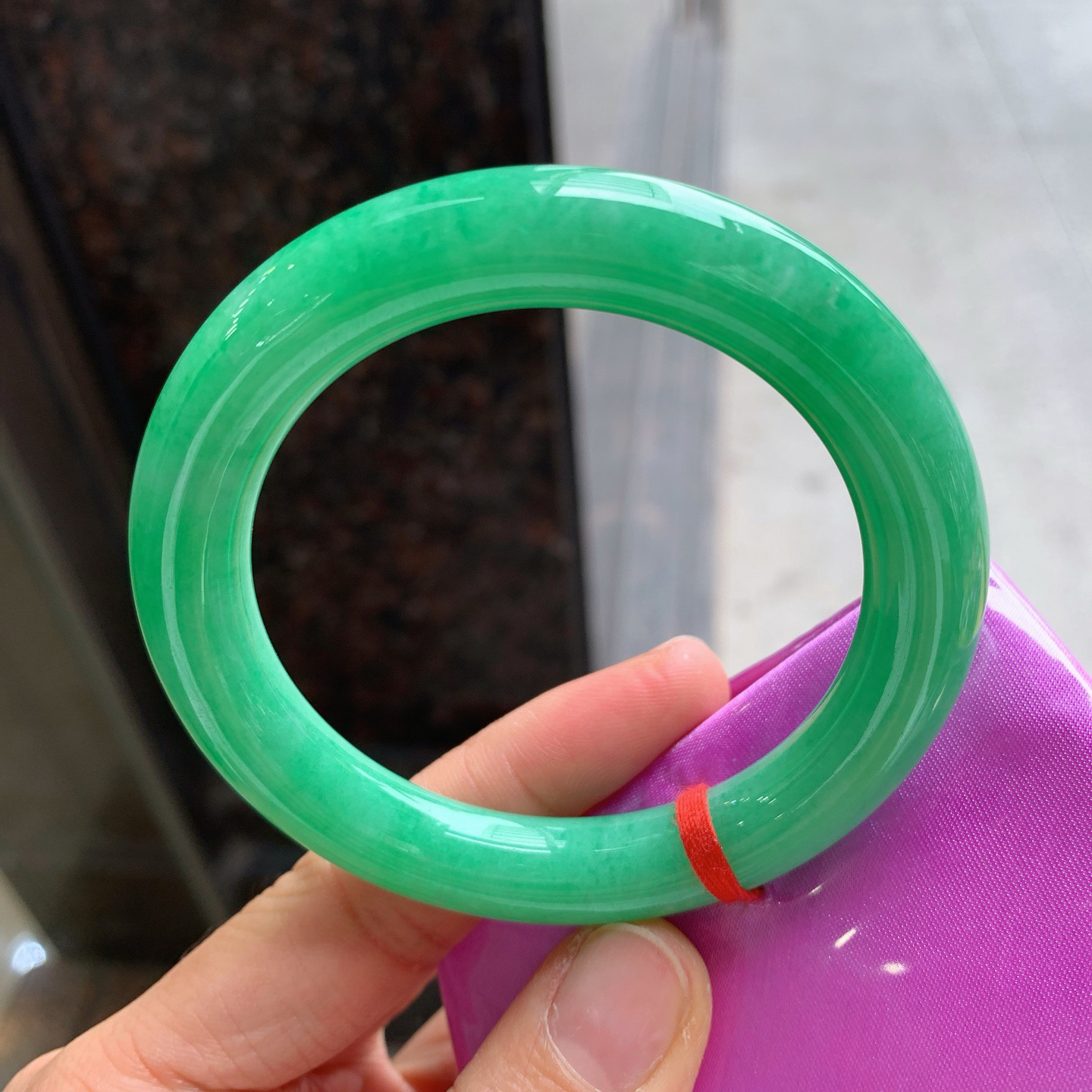 圆条满色 无瑕 尺寸：56.3/11/10.7 色阳