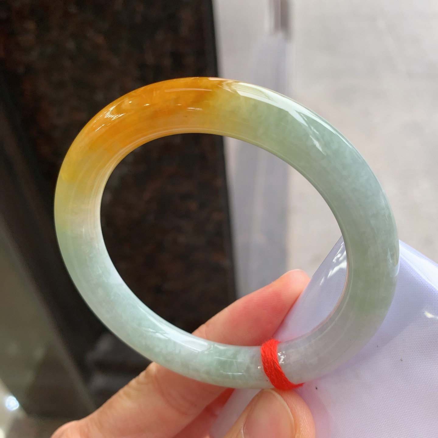 圆条黄翡 无瑕 尺寸：56.3/10  色好