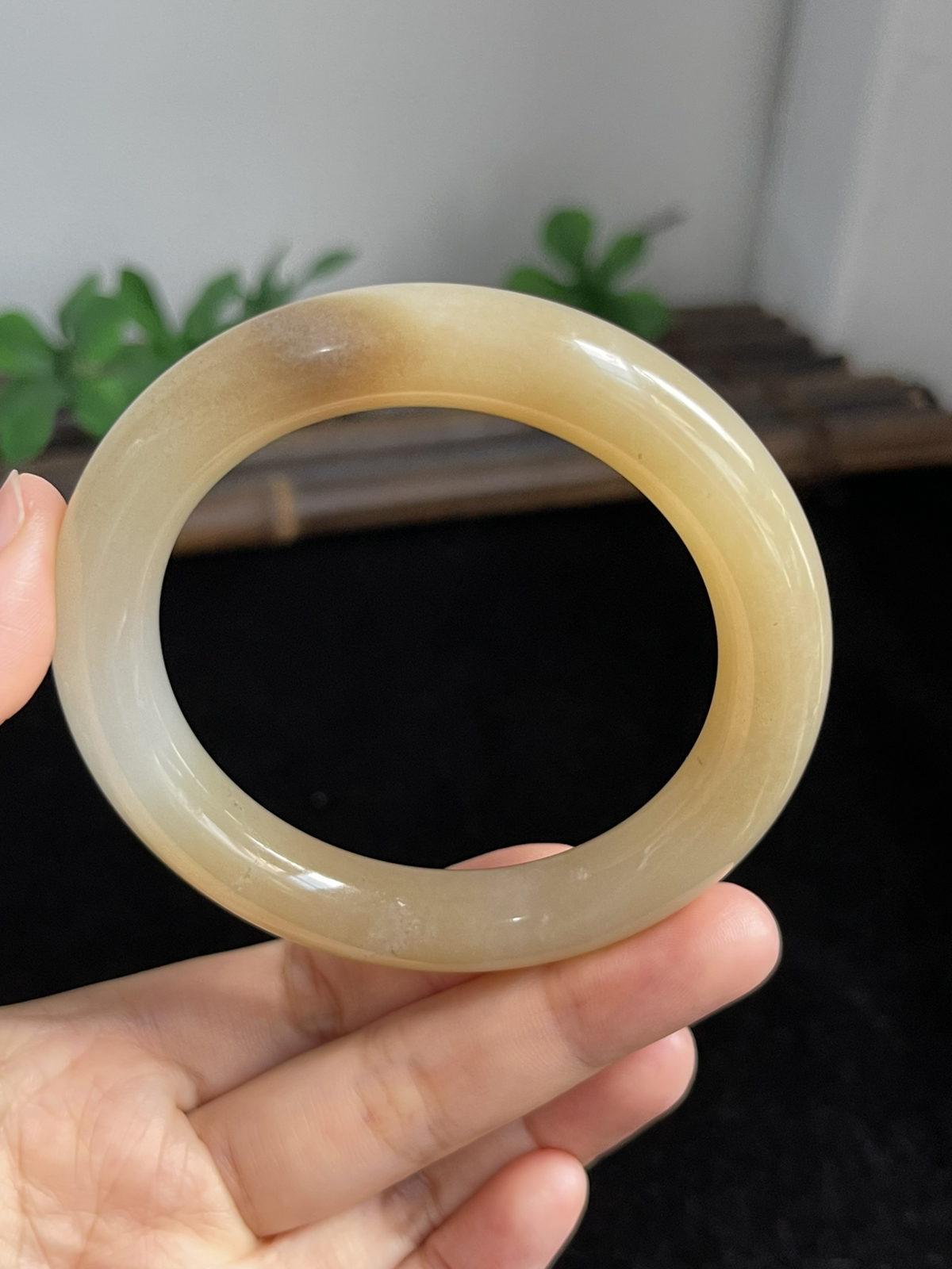 圆镯55圈口，和田玉手镯