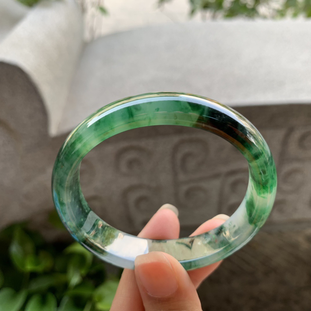 圈口54.6-48.8-12.8-6.7 【水墨画飘绿贵妃手镯】贵妃54 55可戴