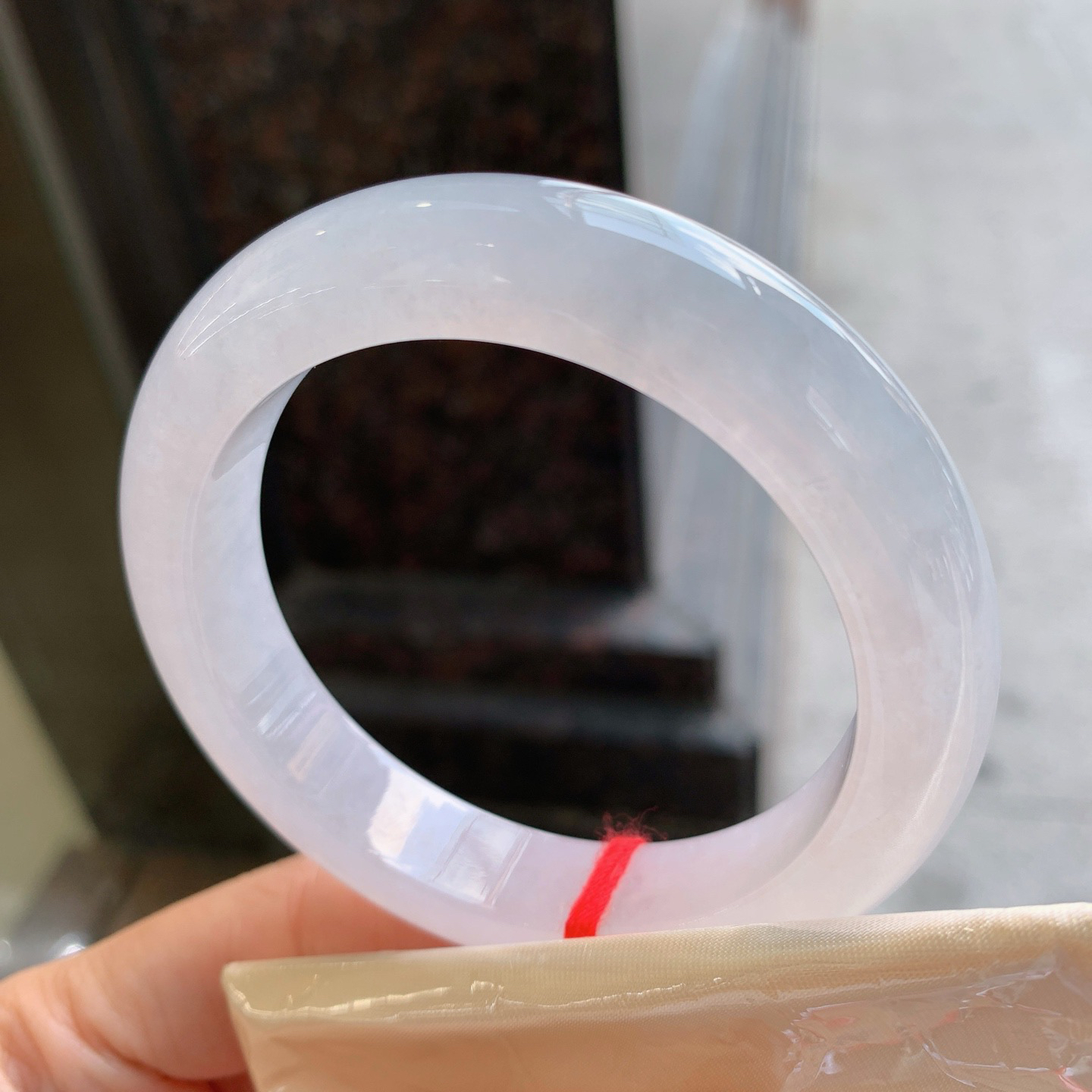 正圈冰镯 无瑕 尺寸：54.8/12/9.3  冰润