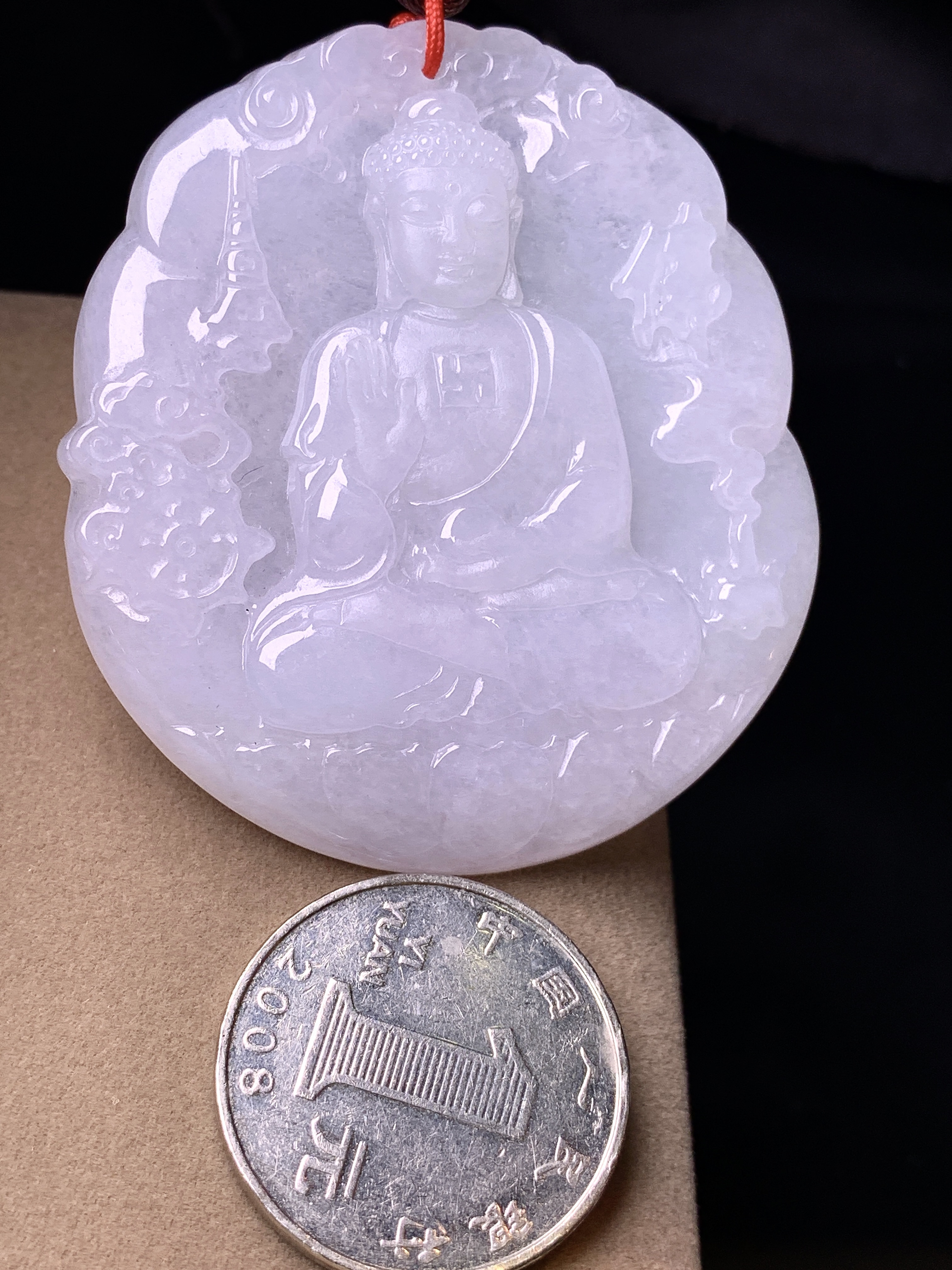 冰种大日如来吊坠 玉质细腻 色泽艳丽清新 水润亮眼 整体尺寸65*49.6*6b2