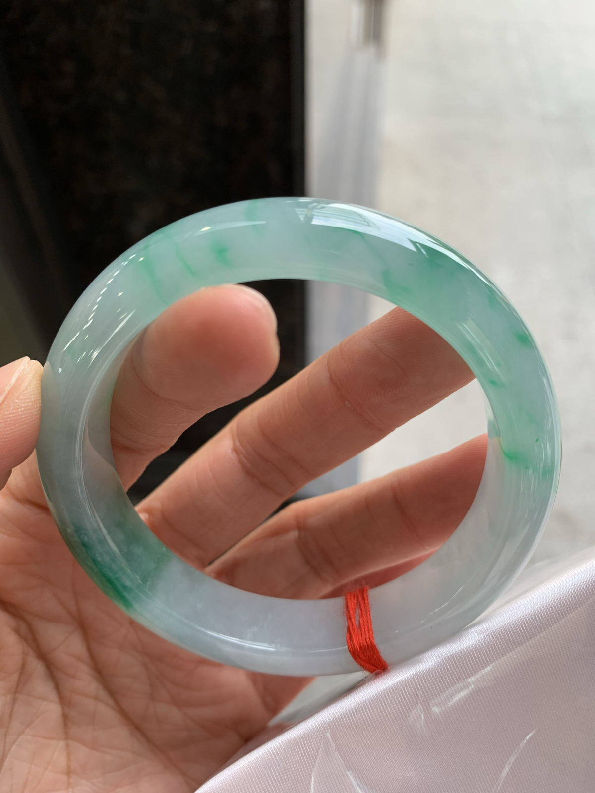 正圈冰飘绿花 无瑕 尺寸：58.6/13.2/9.1 色好