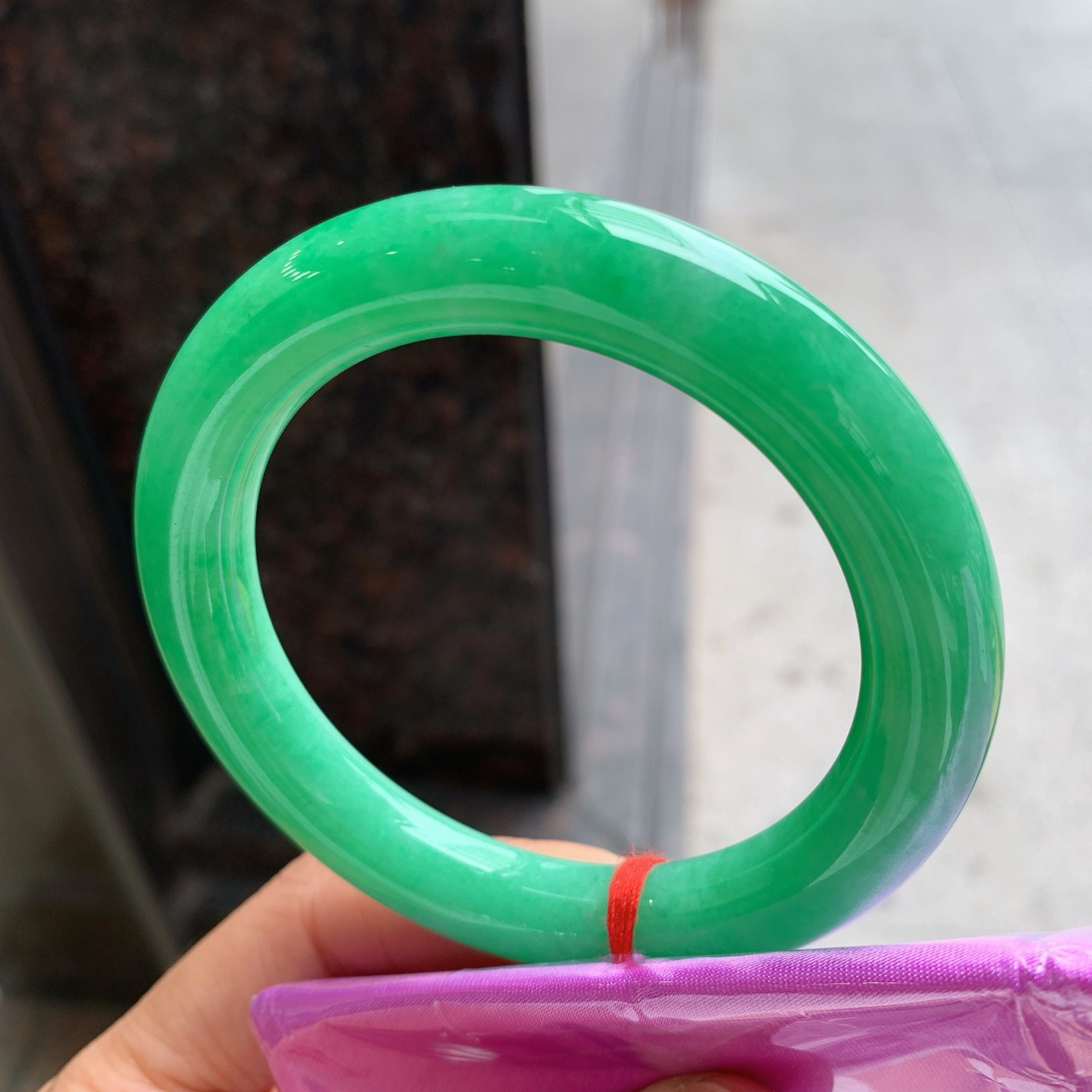 圆条满色 无瑕 尺寸：56.3/11/10.7 色阳