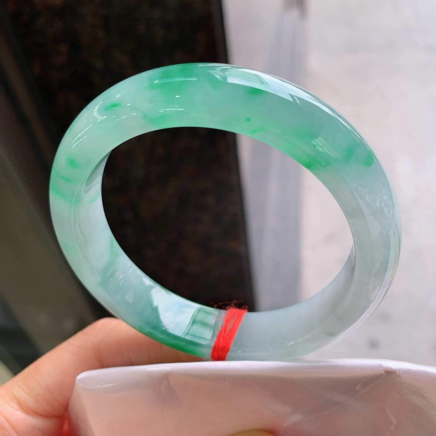 正圈冰飘绿花 无瑕 尺寸：58.6/13.2/9.1 色好