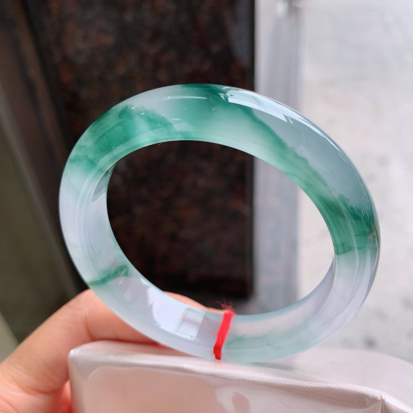 2#正圈高冰飘花 无瑕 尺寸：55/11.7/8.7 ！起荧光