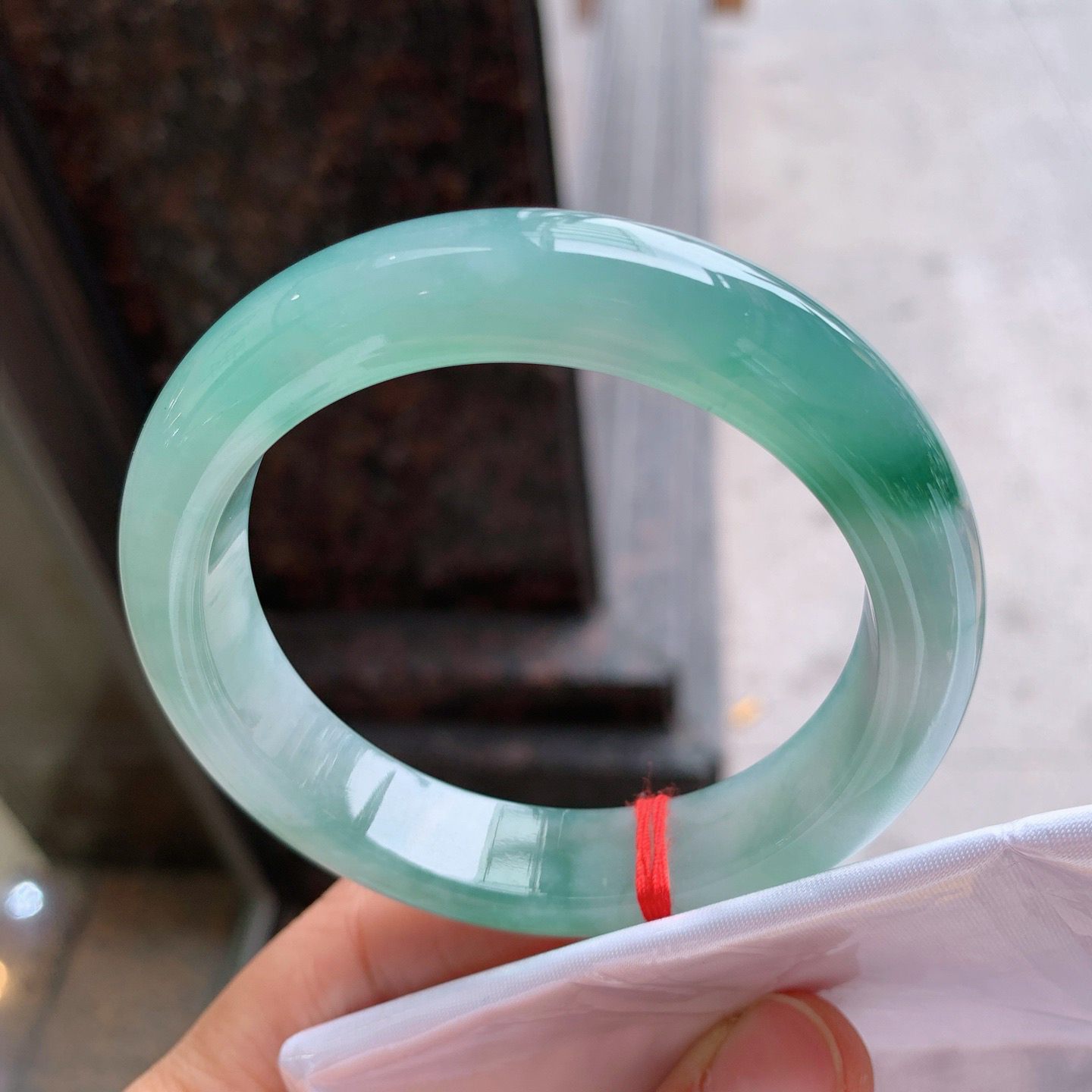 正圈冰飘花 无瑕 尺寸：56.6/12.7/9.9 版型好