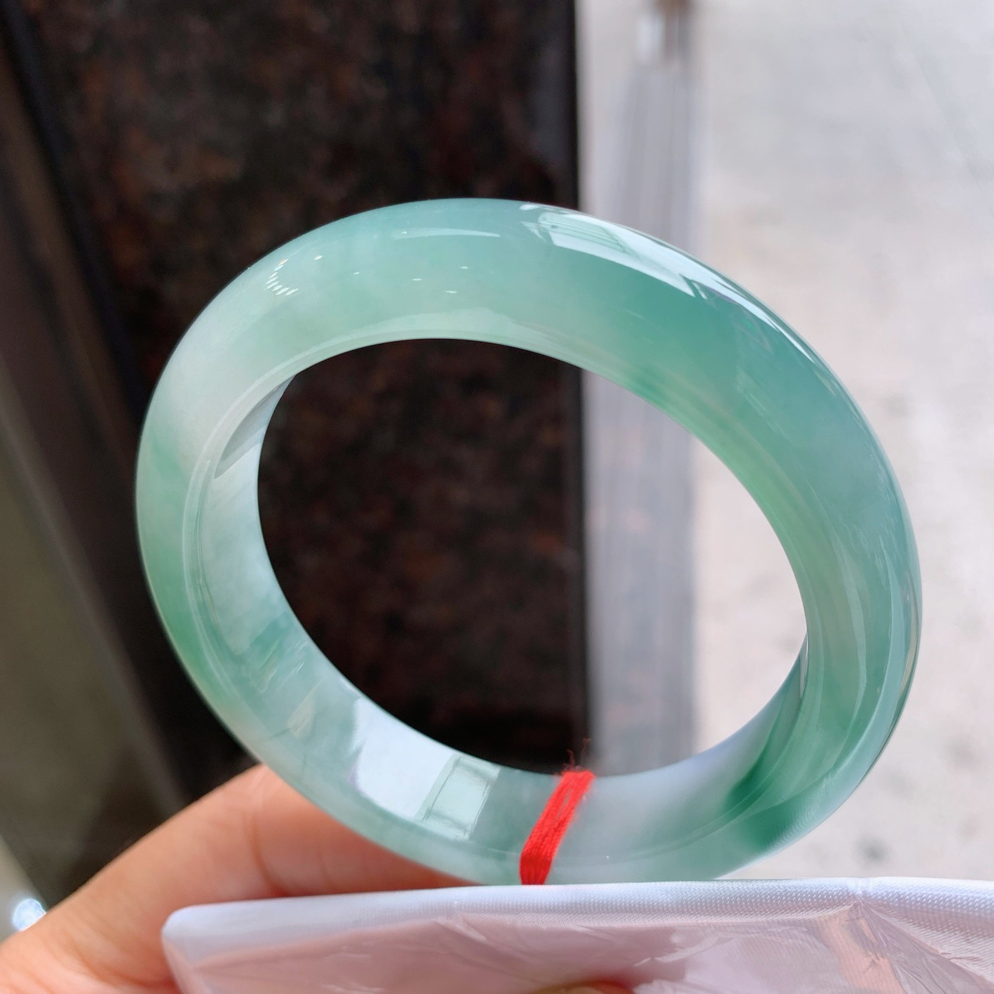 正圈冰飘花 无瑕 尺寸：56.6/12.7/9.9 版型好