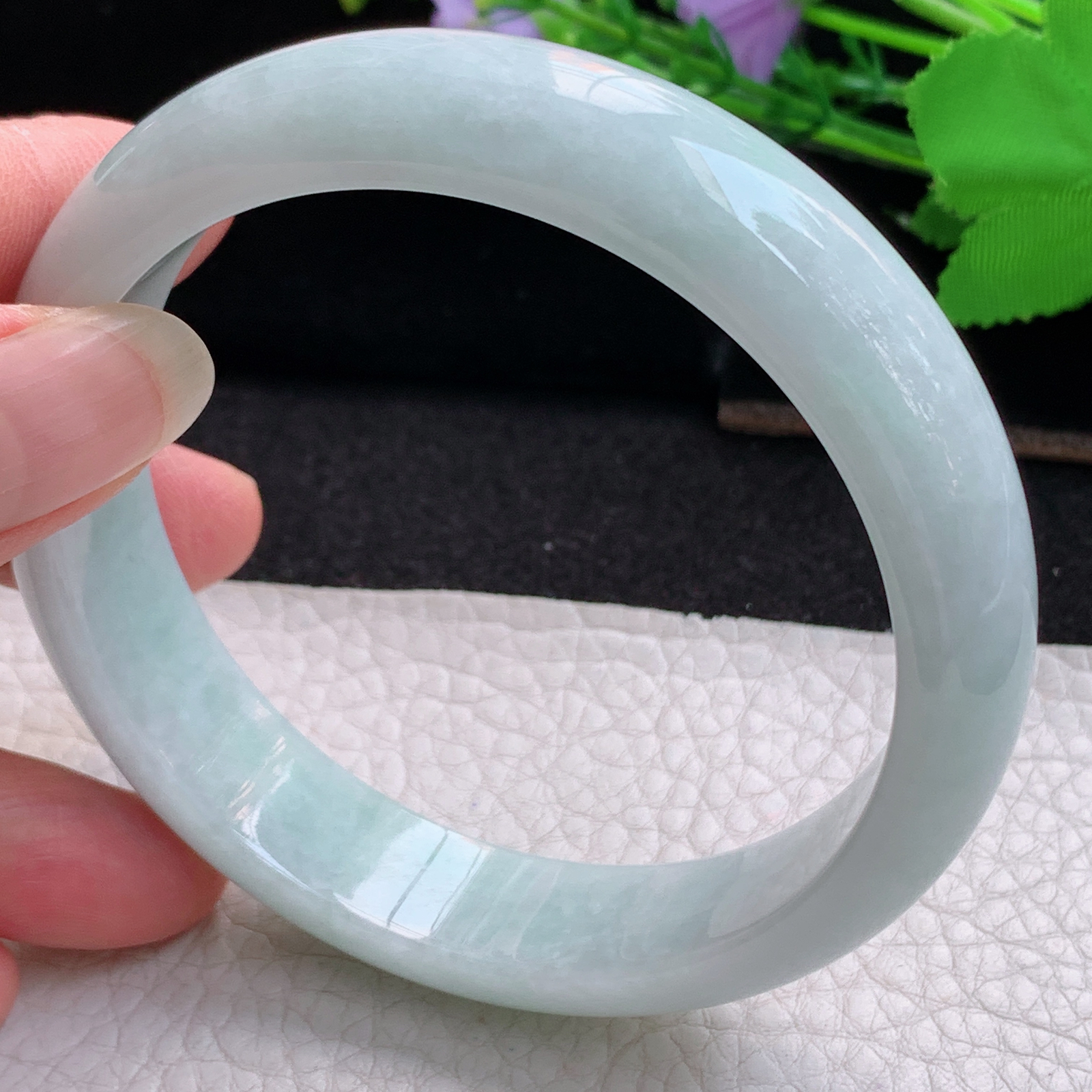 js大圈口63.5*15*8.2平安镯 天然翡翠A货玉手镯精美浅绿正圈玉手环