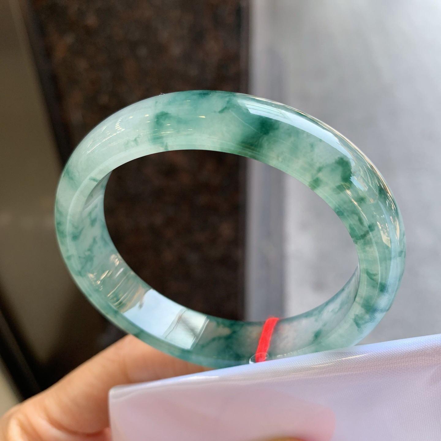 贵妃冰飘花 无瑕 尺寸：56.2/50/12.3/7.6  冰润