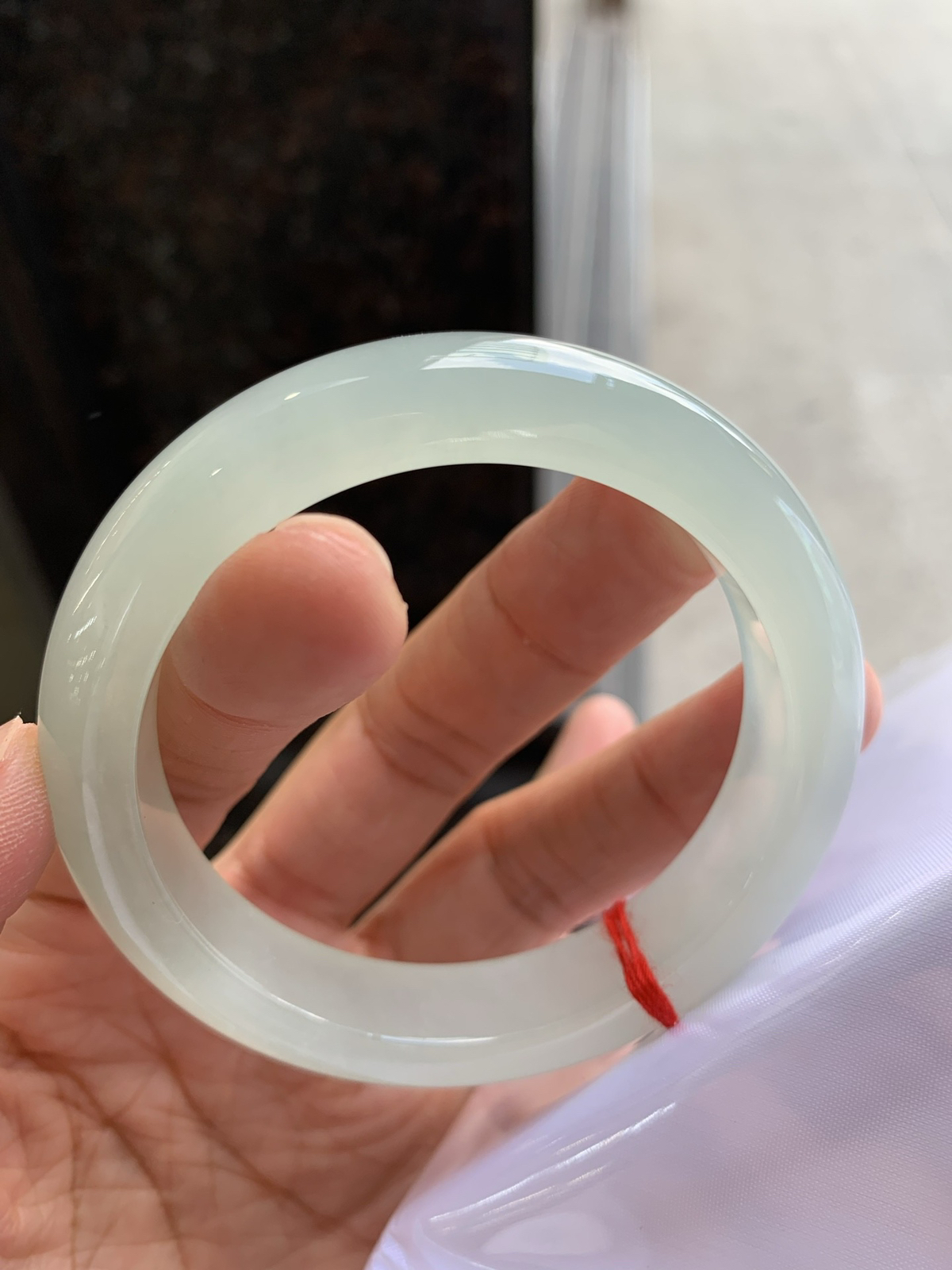 正圈冰晴 无瑕 尺寸：54.3/11.8/8.6  冰润