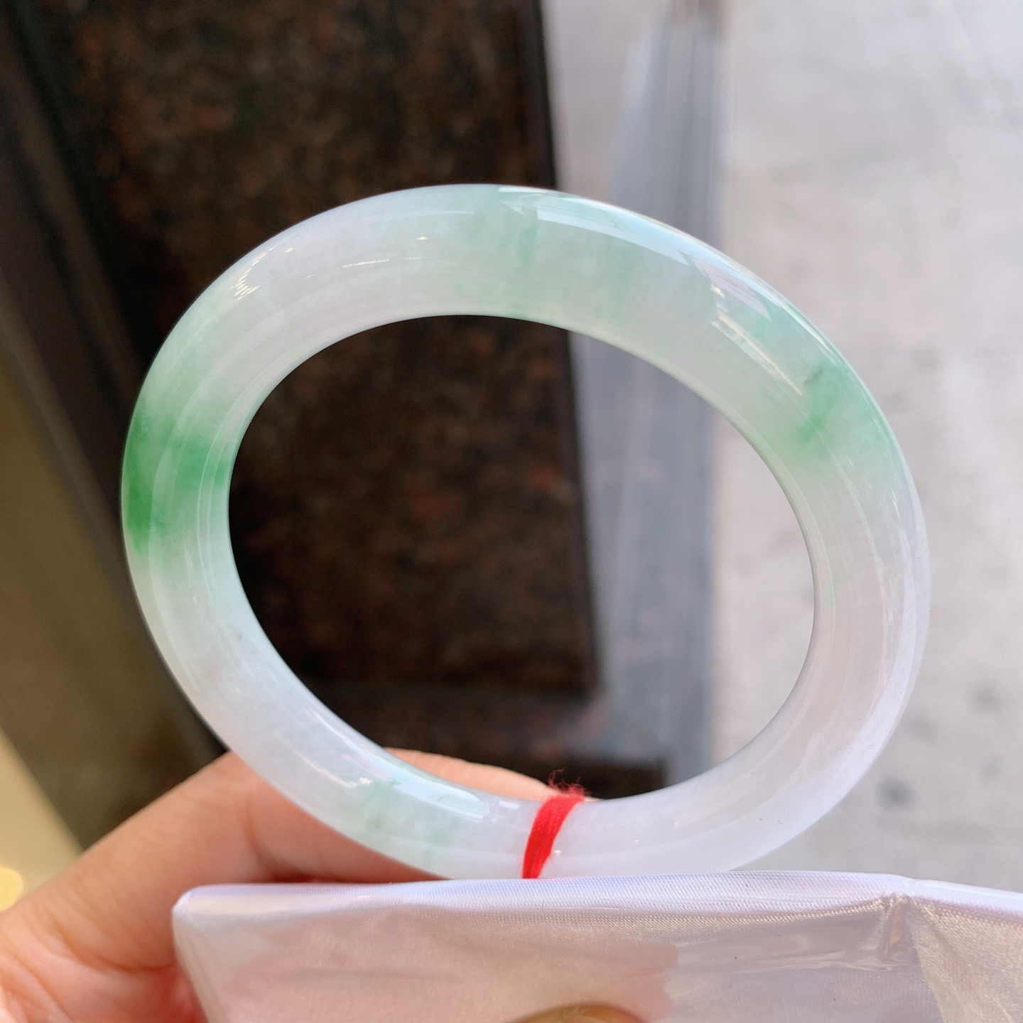 圆条飘绿 无瑕 尺寸：56/9.5 清爽