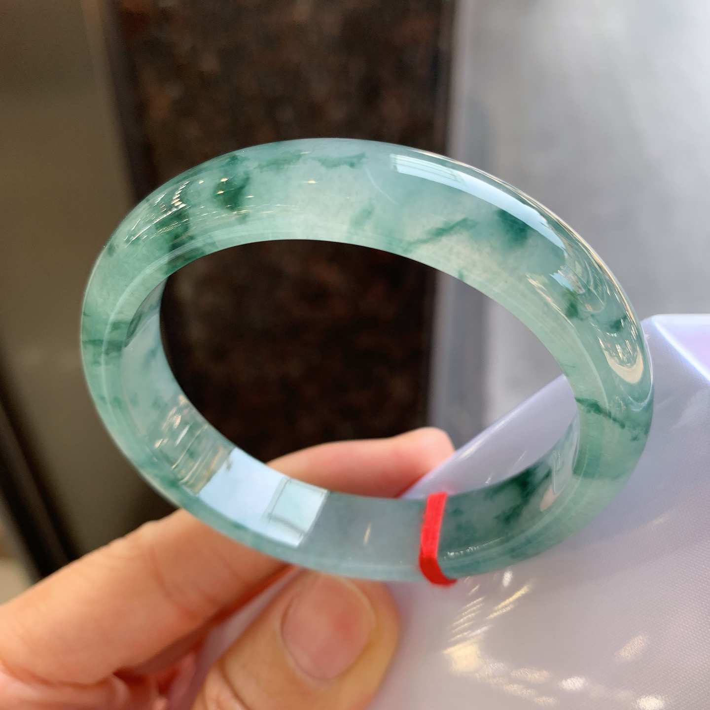 贵妃冰飘花 无瑕 尺寸：56.2/50/12.3/7.6  冰润