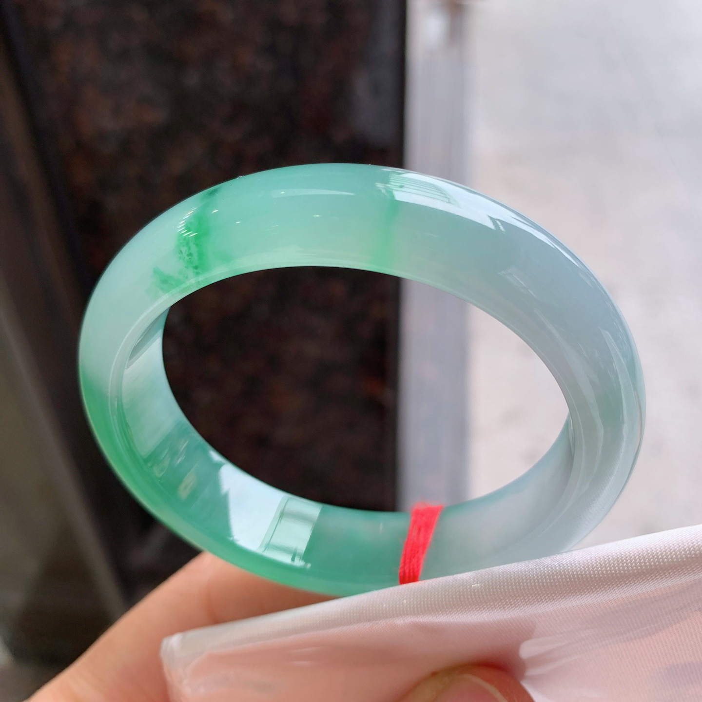 贵妃冰飘绿 无瑕 尺寸：54.2/48/13/7.9  冰润