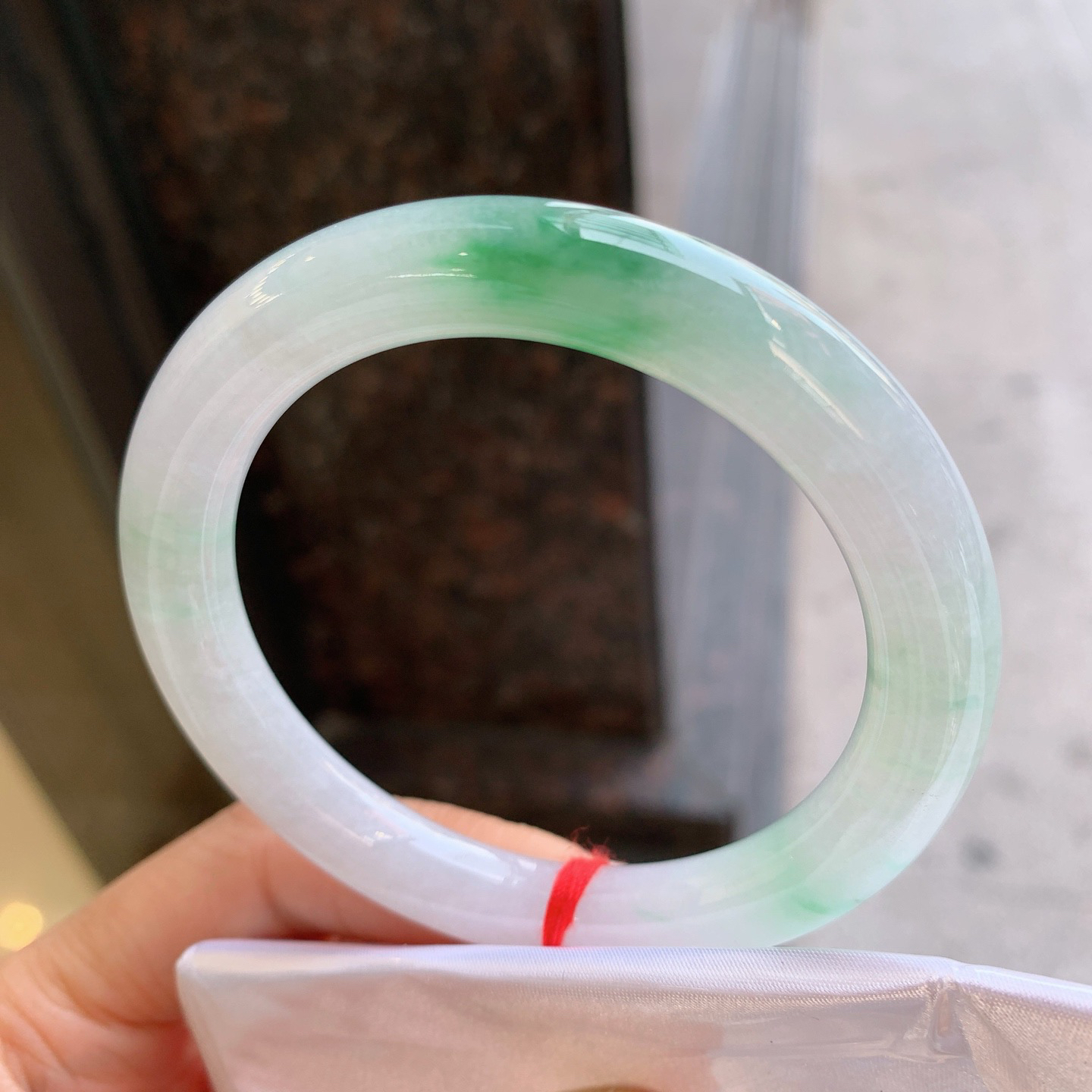 圆条飘绿 无瑕 尺寸：56/9.5 清爽