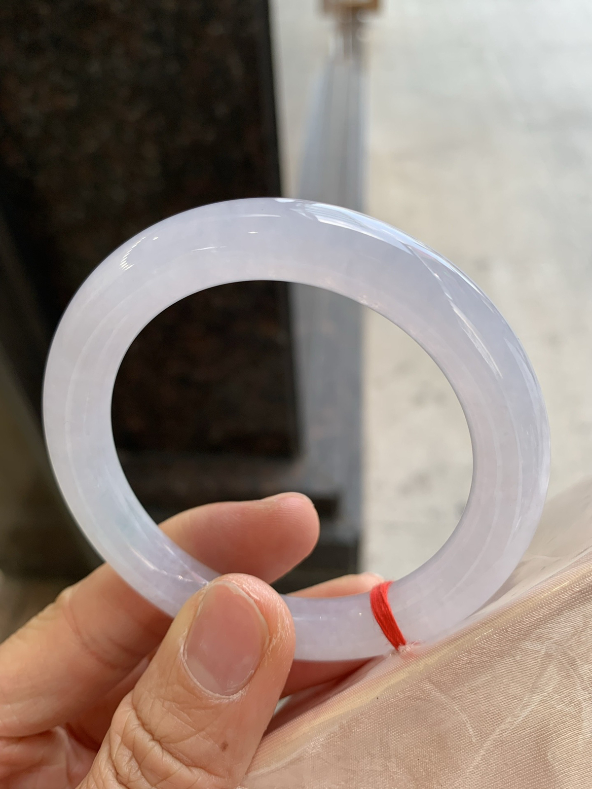 圆条冰镯 无瑕 尺寸：54.6/9.5 冰润