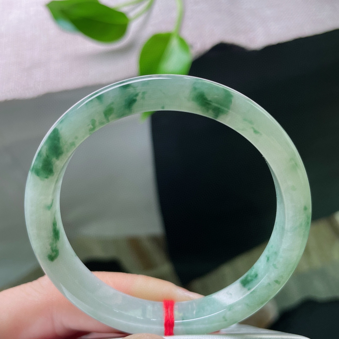 54.7/9.1/6.8飘花正圈，窄条，水润细腻，清新，繁华落尽，秀丽，贵气