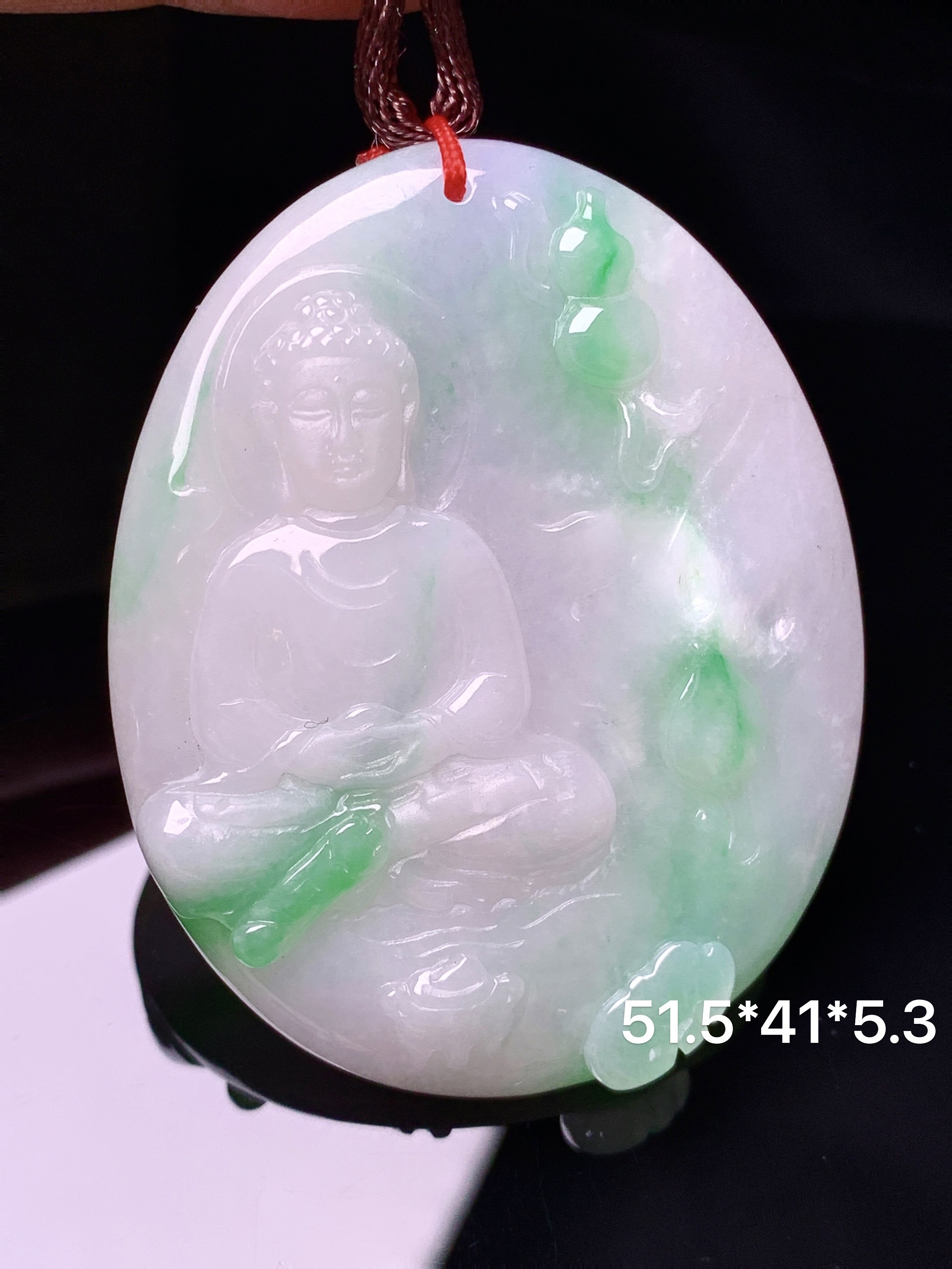 飘绿观音菩萨吊坠 玉质细腻 色泽艳丽清新 水润亮眼 整体尺寸51.5*41*5.3b2