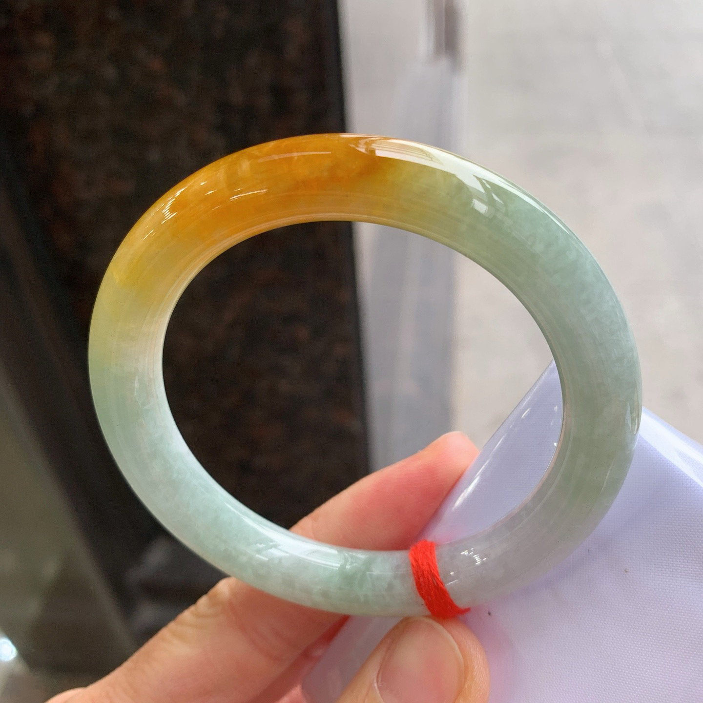 圆条黄翡 无瑕 尺寸：56.3/10  色好