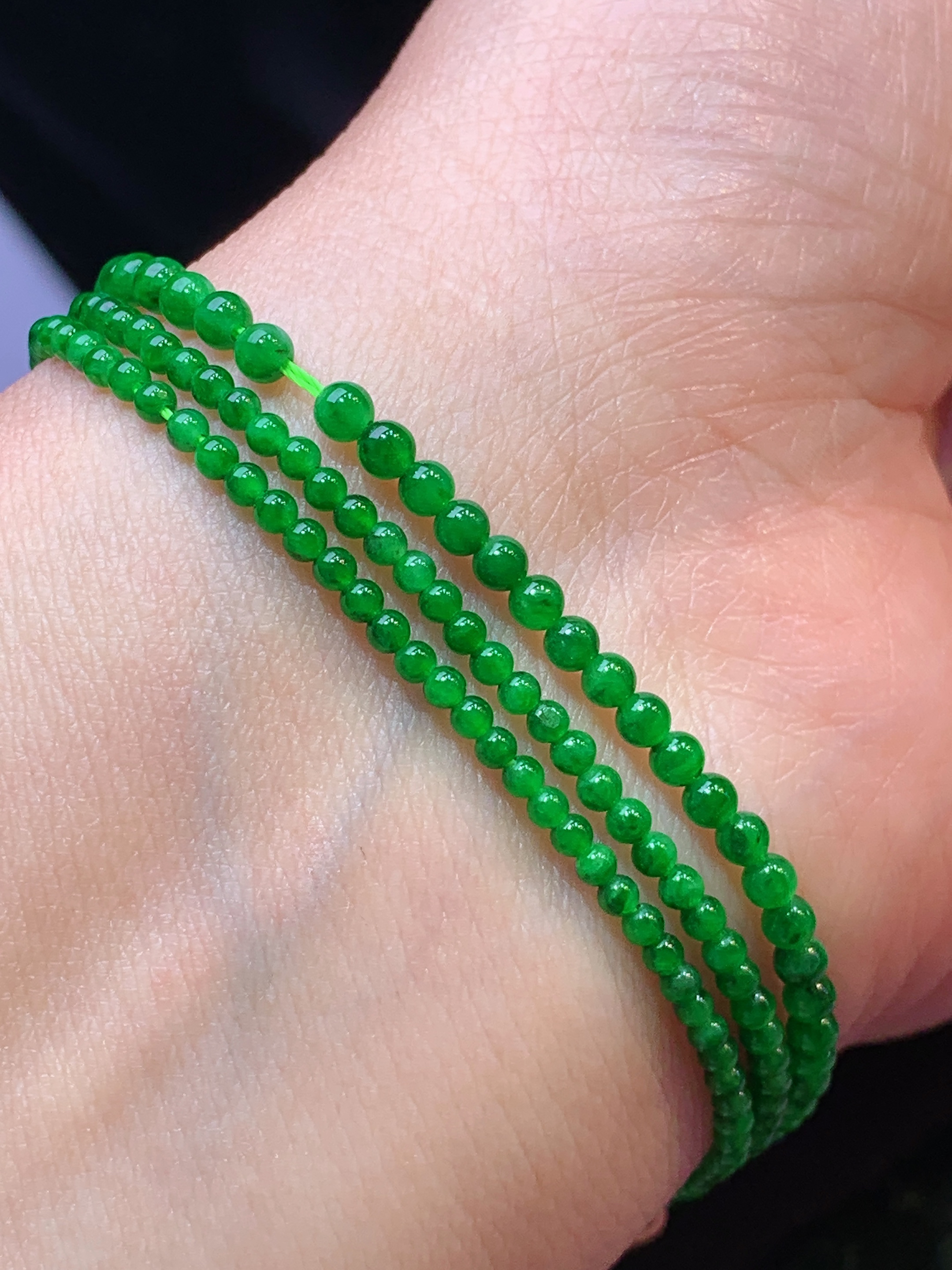满绿小米珠项链 玉质细腻 色泽艳丽清新 水润亮眼 整体尺寸3h1