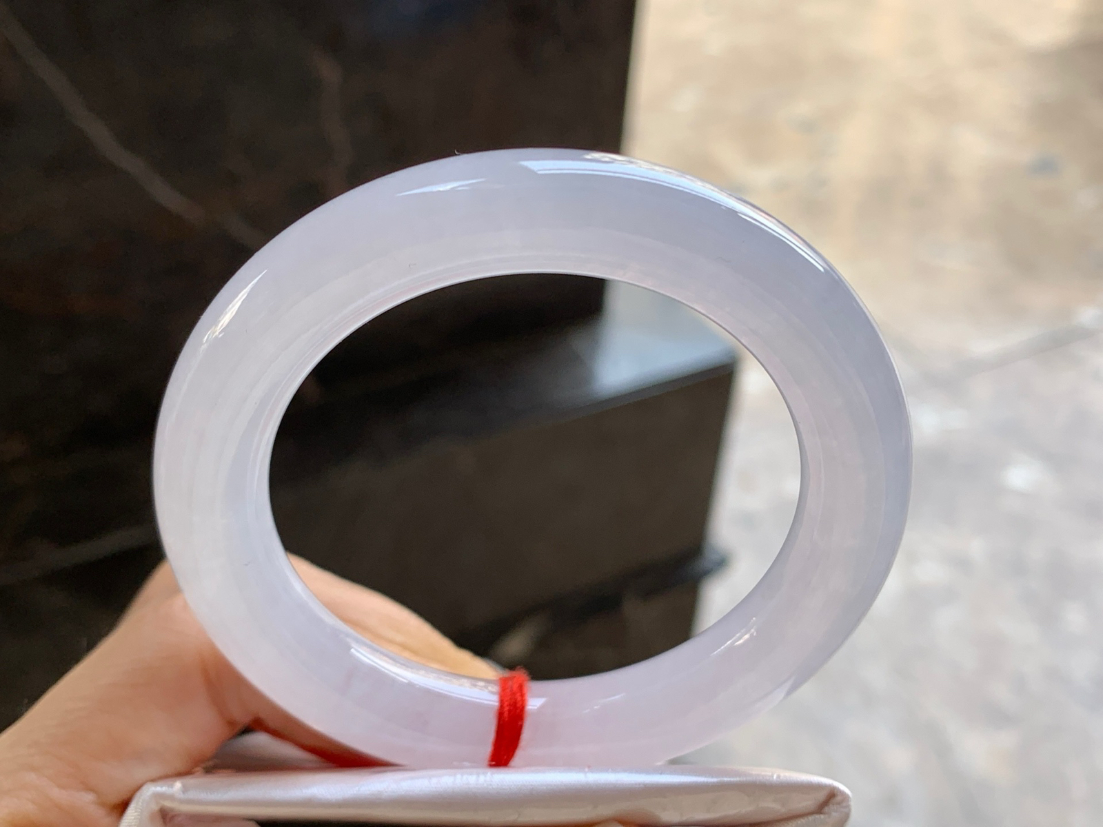 55-11

冰淡紫圆条手镯^_^冰透 清新