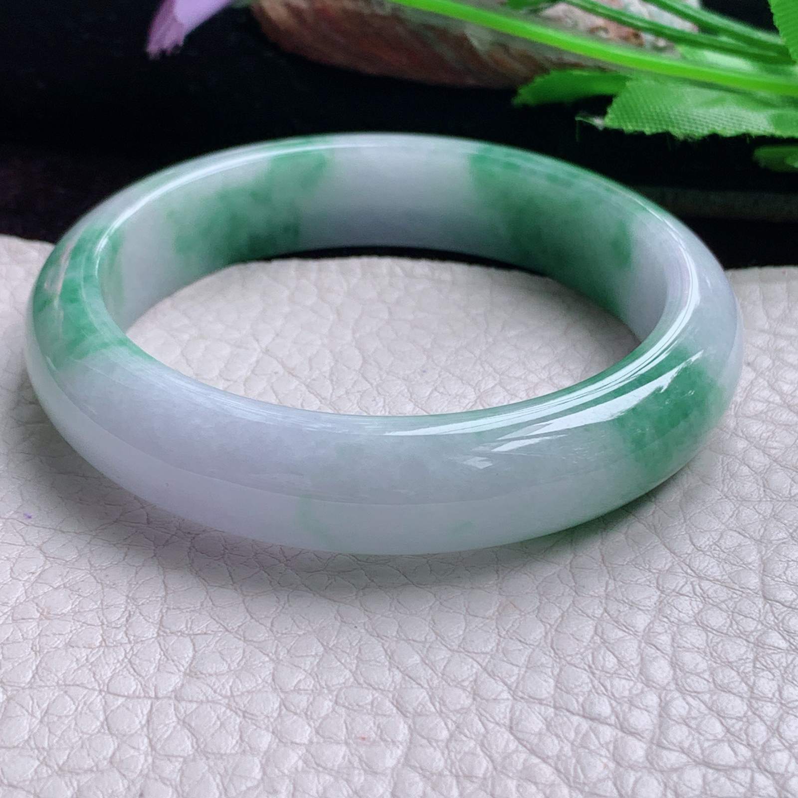 hy实拍56*13*8平安镯 天然缅甸翡翠手镯胶感飘花正圈玉镯子