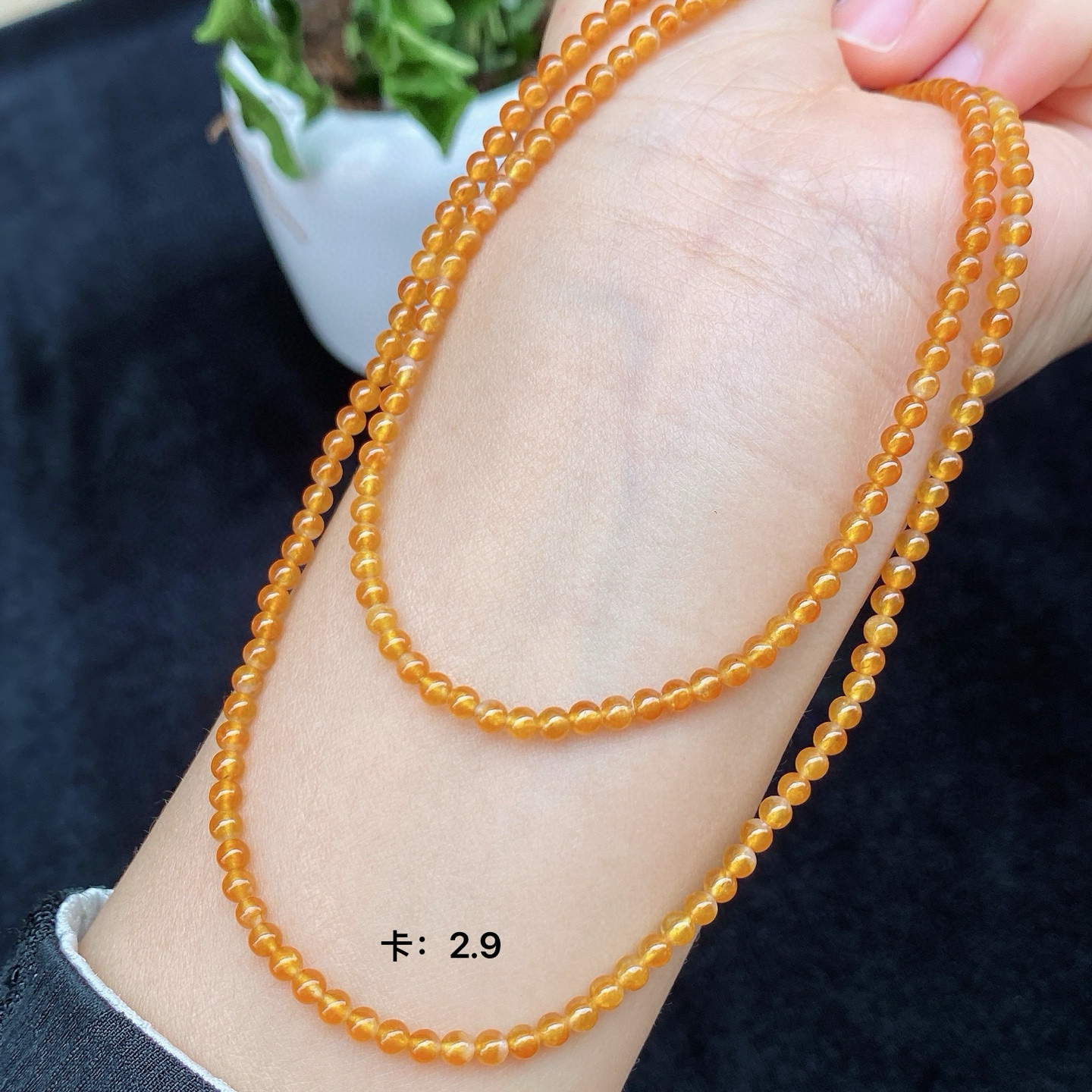 冰黄小米珠珠链 
如清晨的阳光般温暖
温润的光泽，细腻的质感
是你的时尚必备单品实物更美～