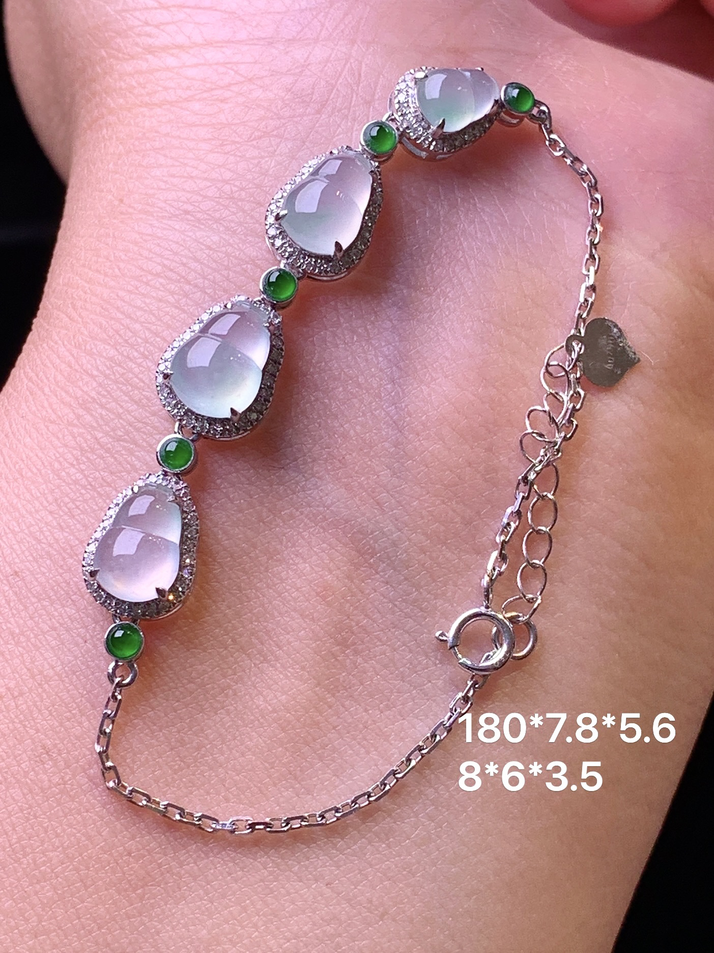 18k金钻镶嵌冰种葫芦手链 玉质细腻 色泽艳丽清新 水润亮眼 整体尺寸180*7.8*5.6j2