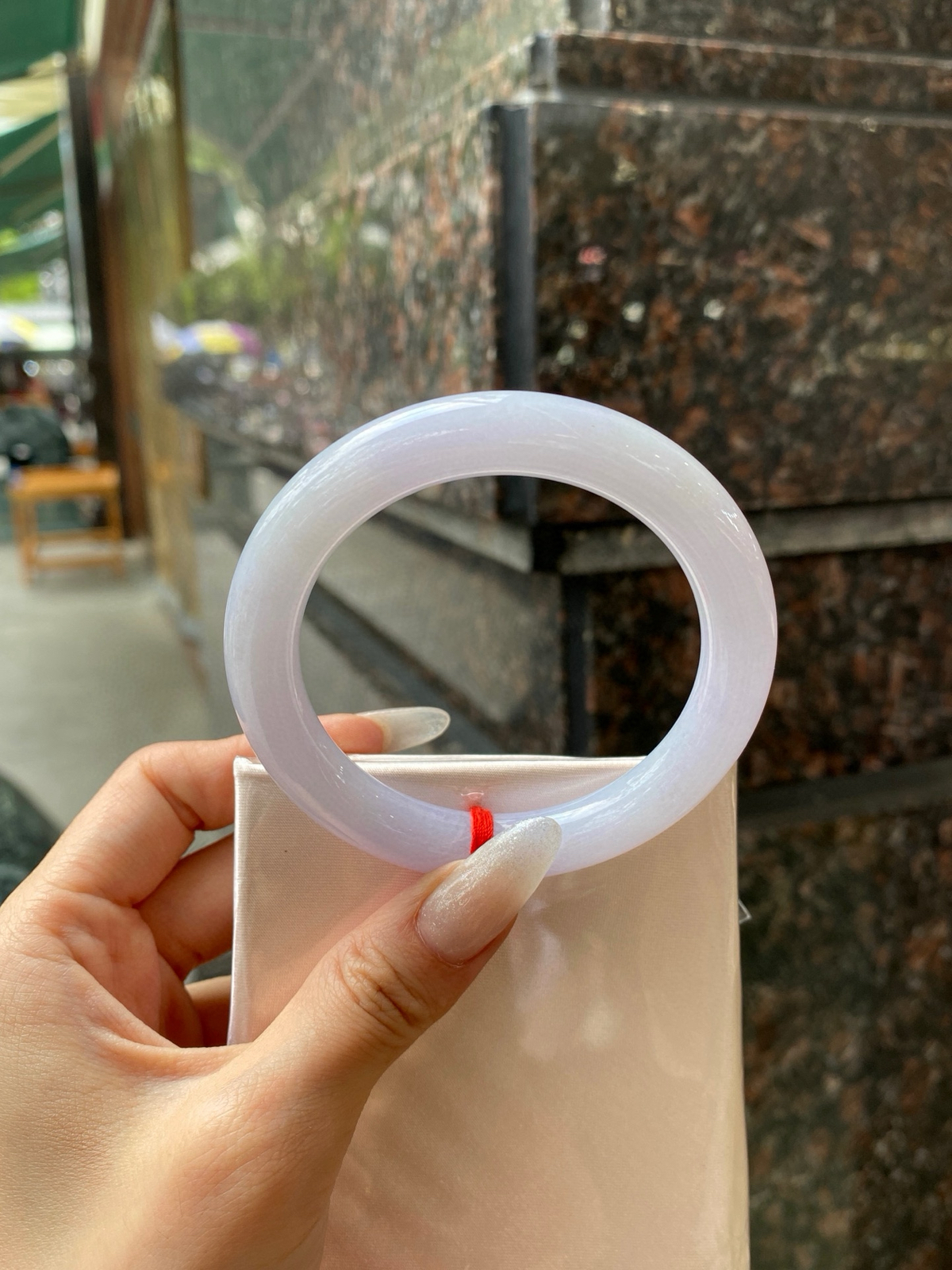 【紫罗兰圆条手镯】
尺寸：55.4-10.5-9.5
自然光无滤镜，原图直出