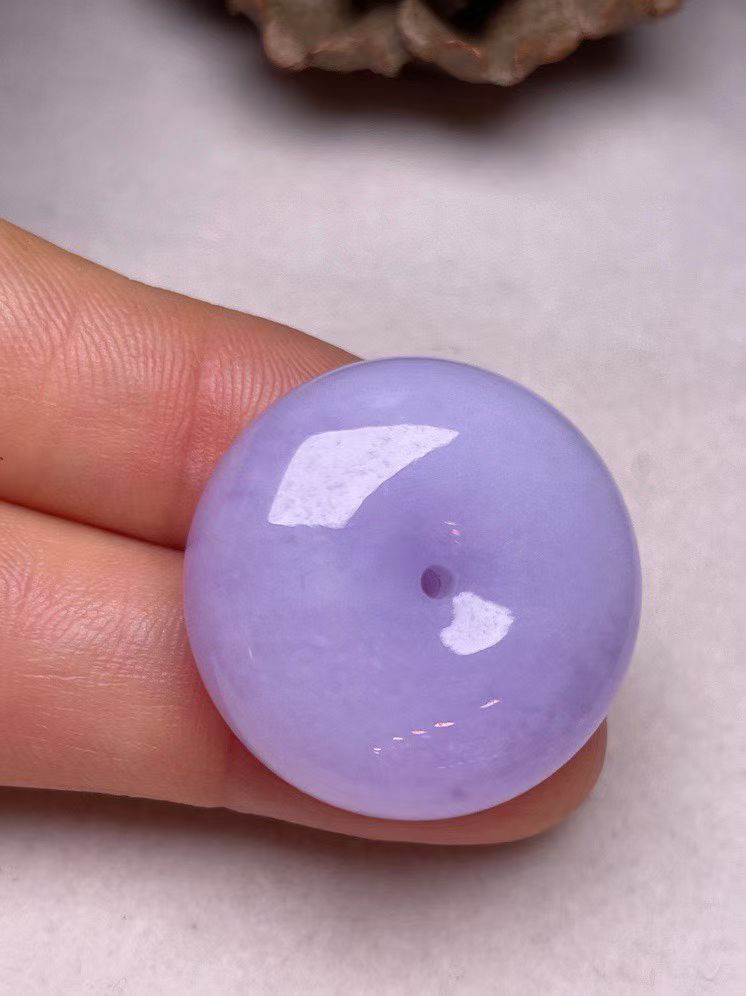 冰糯种紫罗兰【平安扣】吊坠、种水好，玉质细腻 ，卖相好·