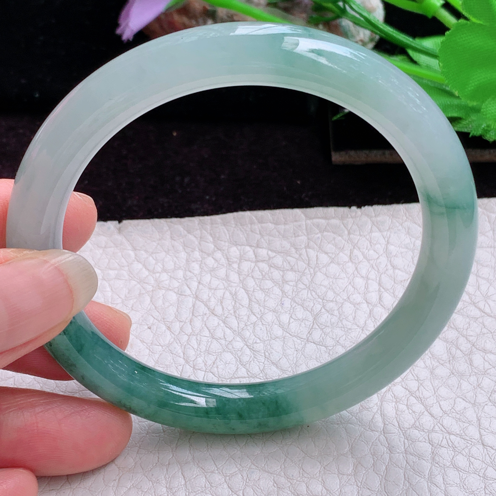 xc实拍57.5*9*8.8美人镯 天然缅甸翡翠手镯冰胶飘花正圈玉镯子 叮当镯