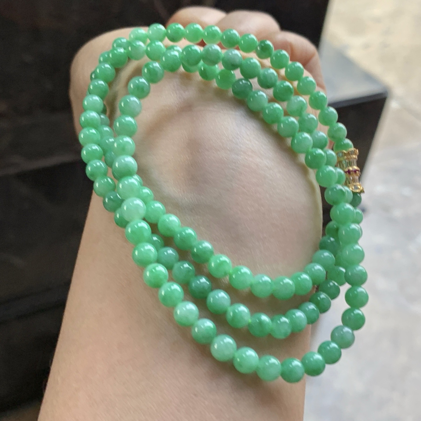 绿色珠链^_^颜色好看