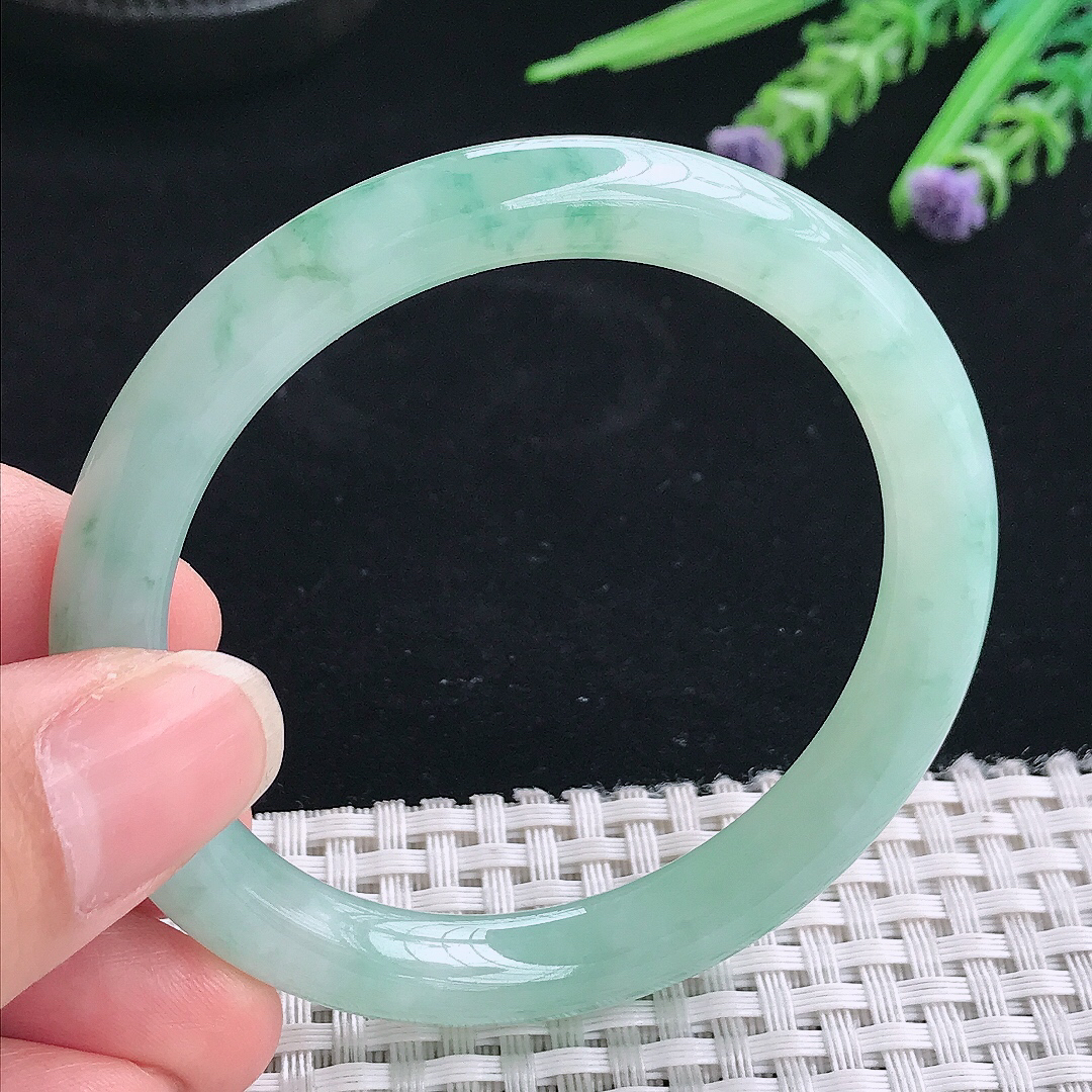 实拍A货翡翠53/8.2/8.5老坑冰胶水灵冰晴飘花圆条手镯翡翠玉镯手环