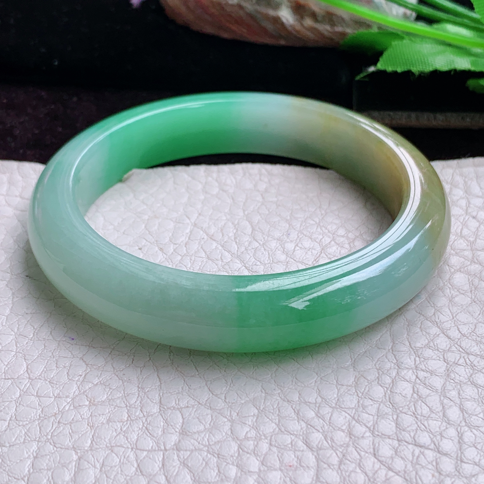 h实拍56*11.6*8.6招财镯 天然缅甸翡翠手镯冰胶三彩正圈玉镯子