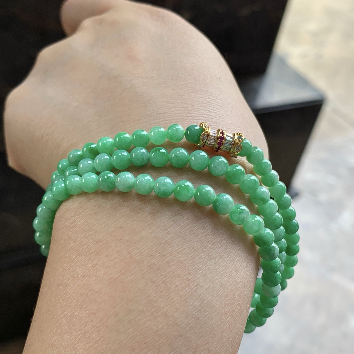 绿色珠链^_^颜色好看