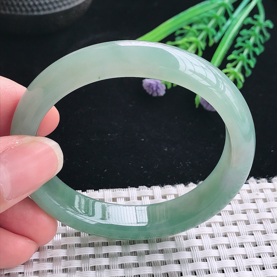 实拍A货翡翠53.5/48/12.1/7.6老坑冰润起胶满油绿贵妃手镯翡翠玉镯手环