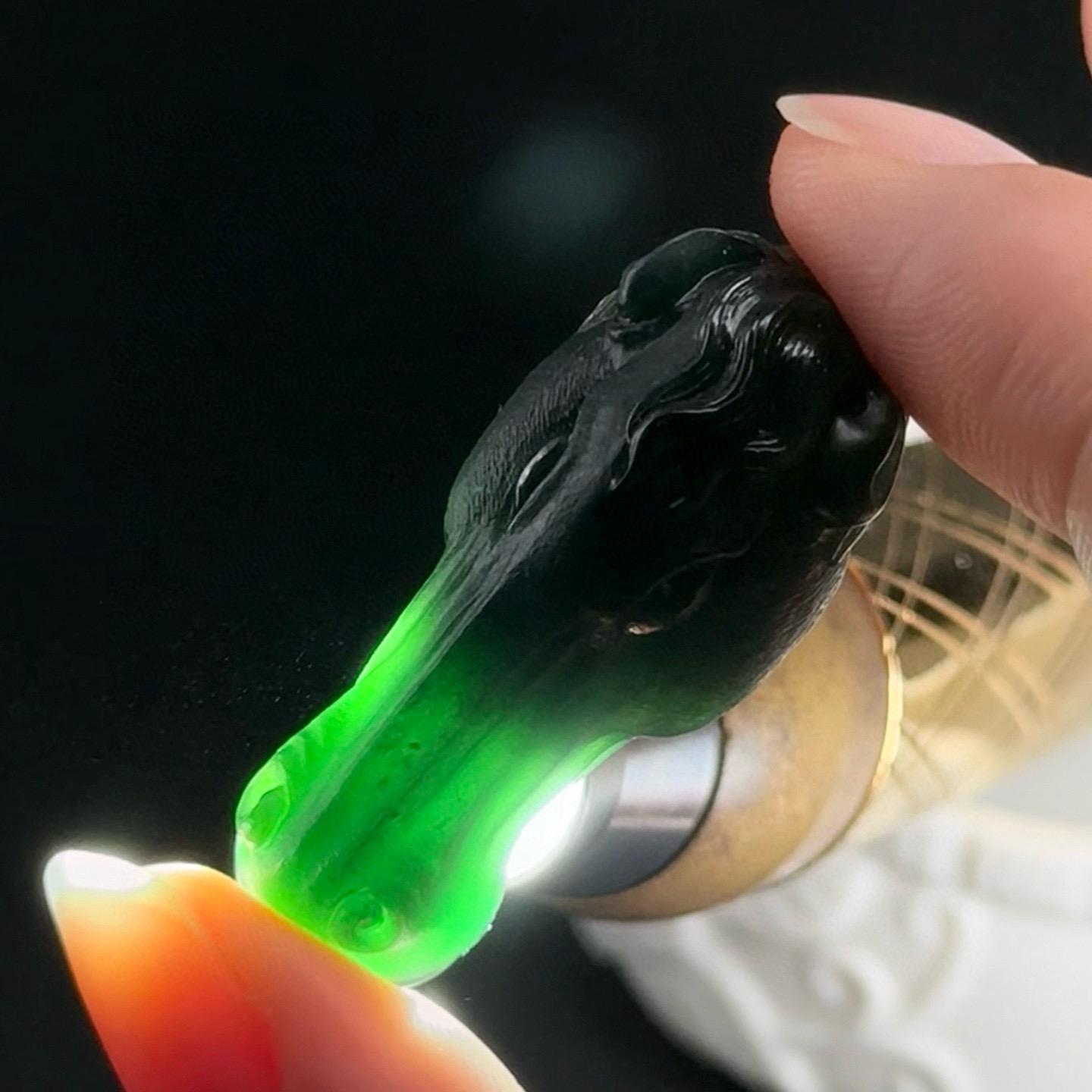 精品墨翠马头吊坠 种好色正 黑度好 油性十足  尺寸38.8