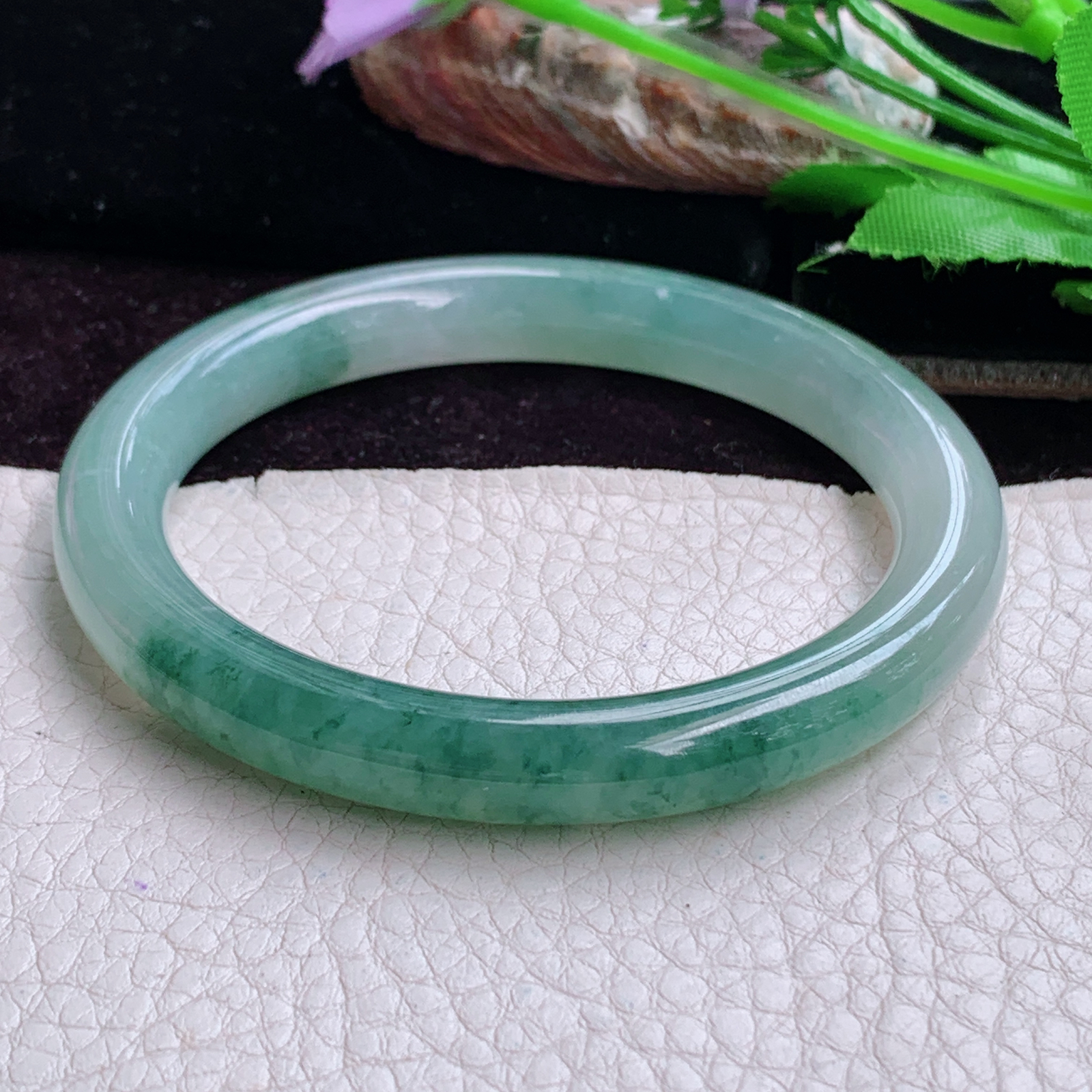 xc实拍57.5*9*8.8美人镯 天然缅甸翡翠手镯冰胶飘花正圈玉镯子 叮当镯