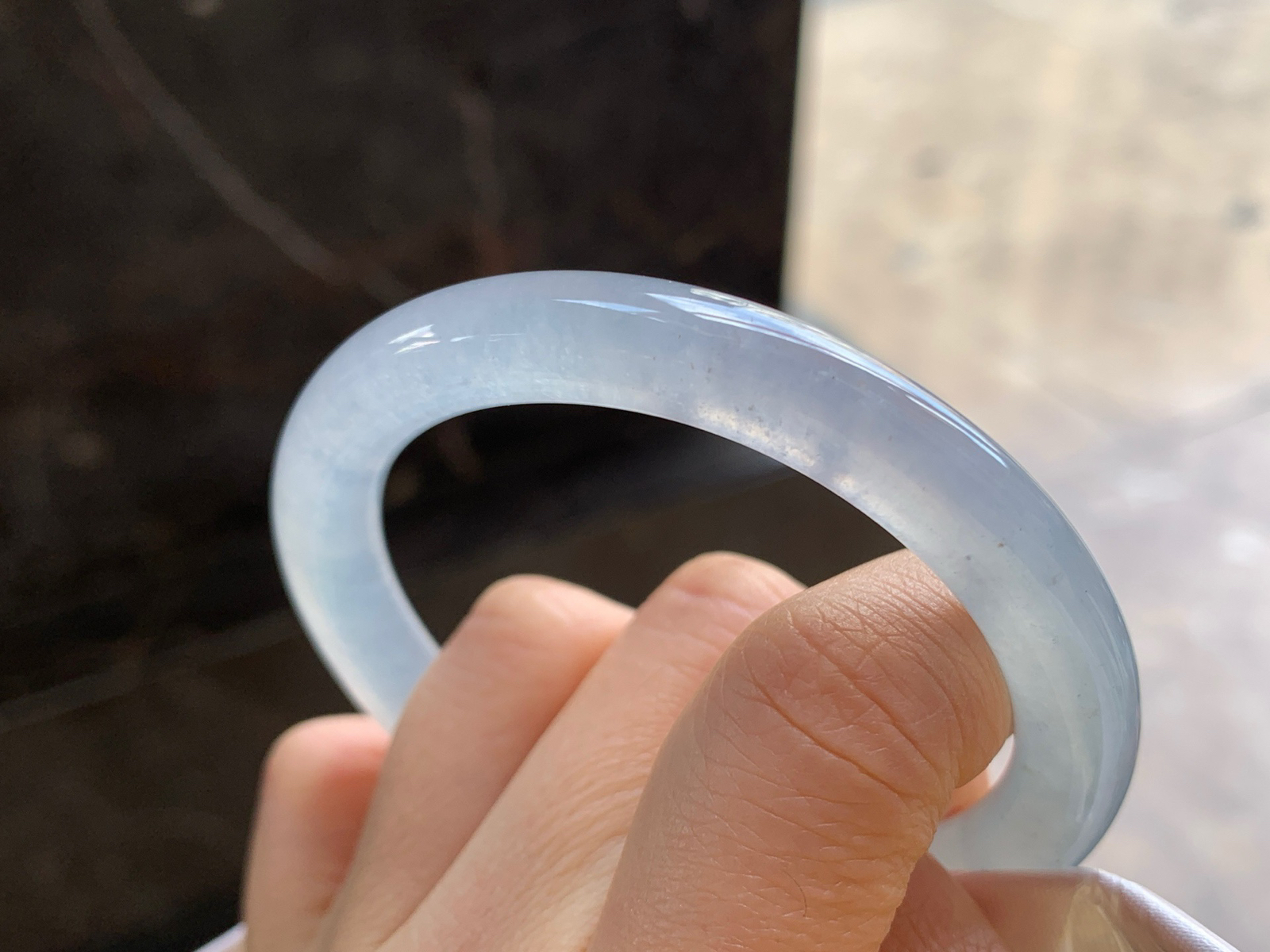 54-8.8

冰种圆条手镯^_^透亮水润