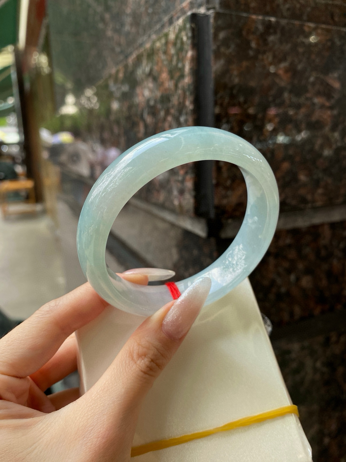 【蓝底宽版手镯】
尺寸：58.8-15.6-8
自然光无滤镜，原图直出