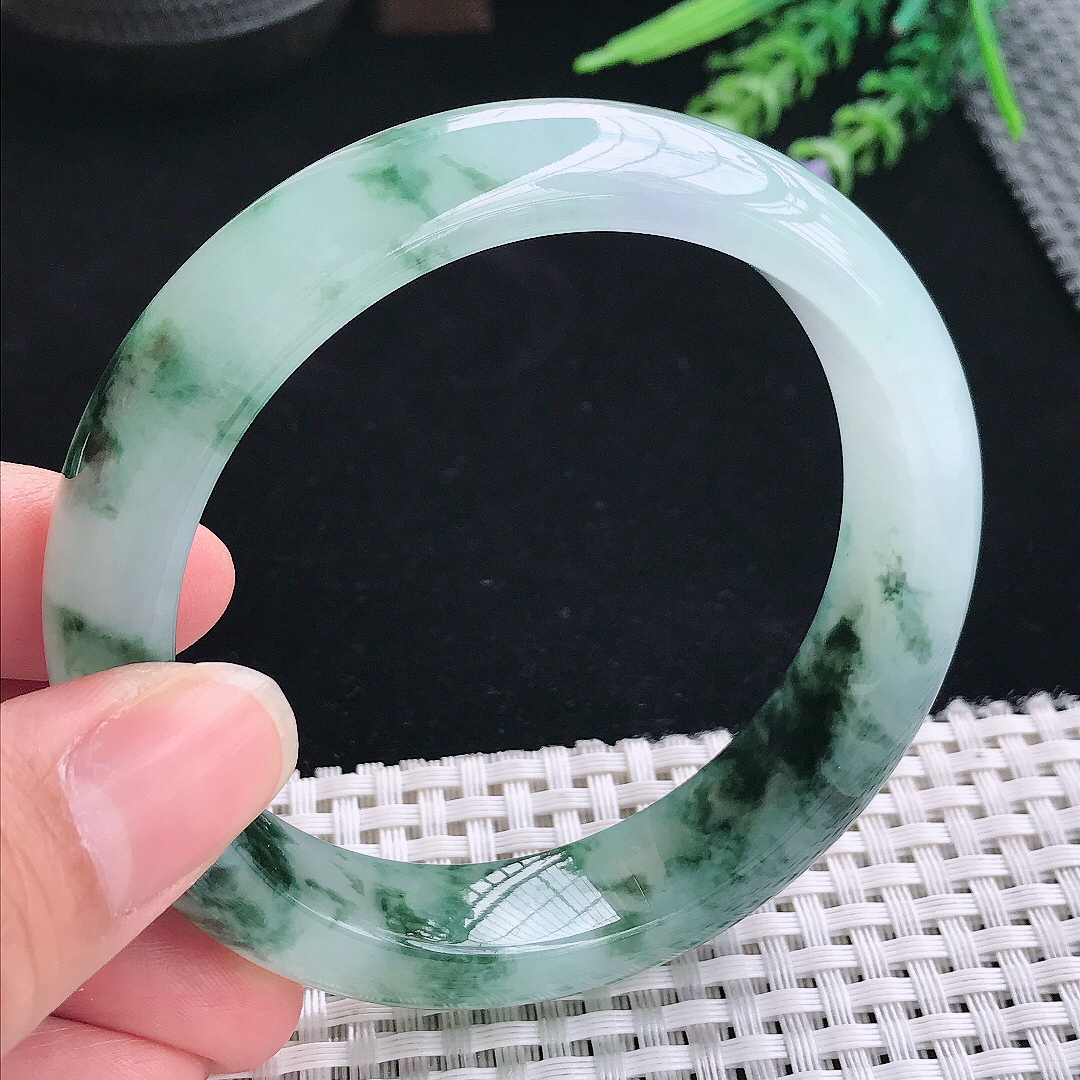 实拍A货翡翠60/14.2/9老坑冰润起胶飘花手镯翡翠玉镯手环
